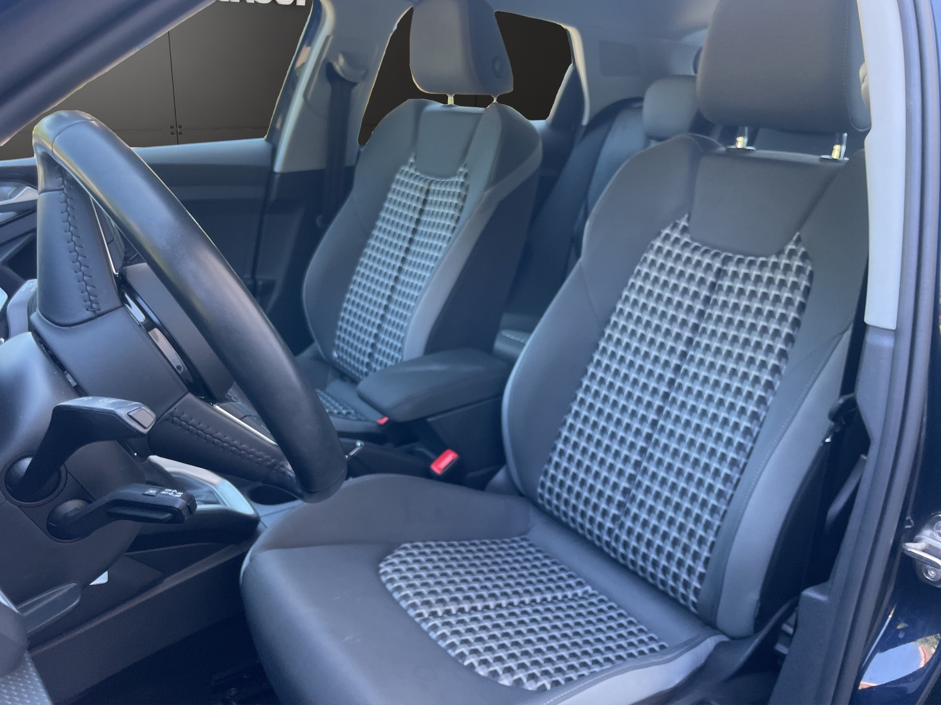 AUDI A1 City Carver 30 TFSI S-tronic-image-8