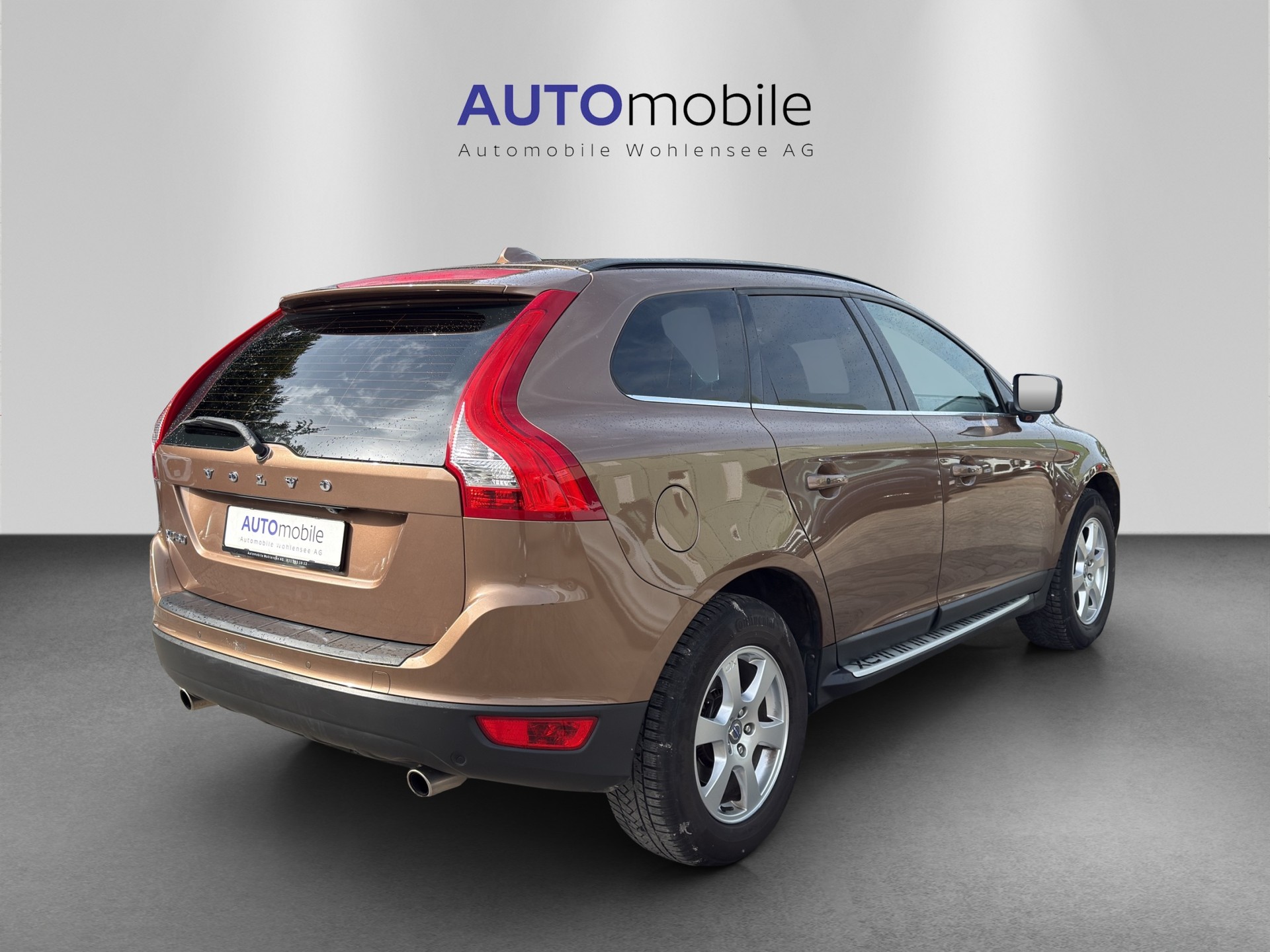 VOLVO XC60 T6 AWD Summum Geartronic-image-4