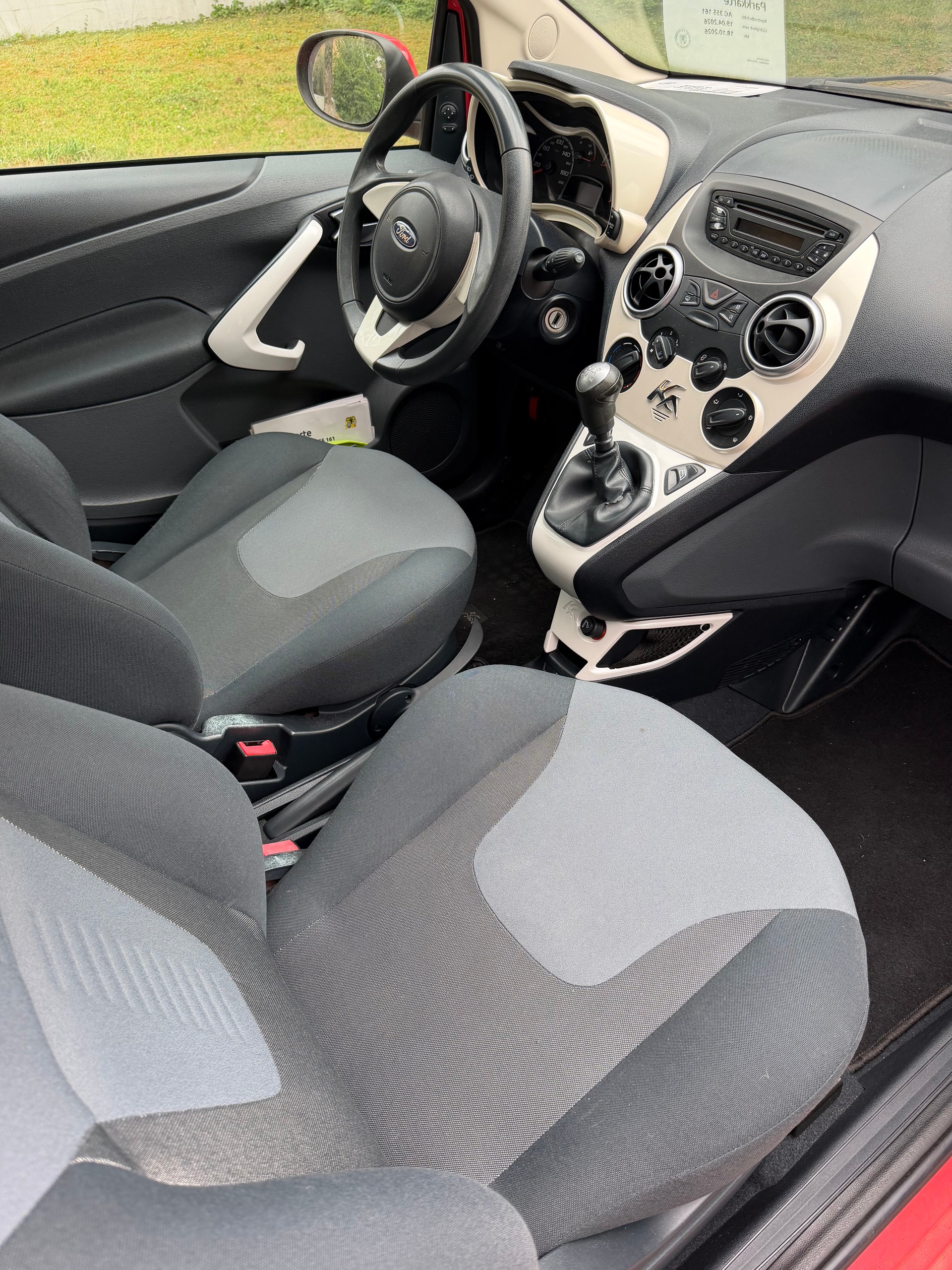 FORD 1.2 Titanium-image-4