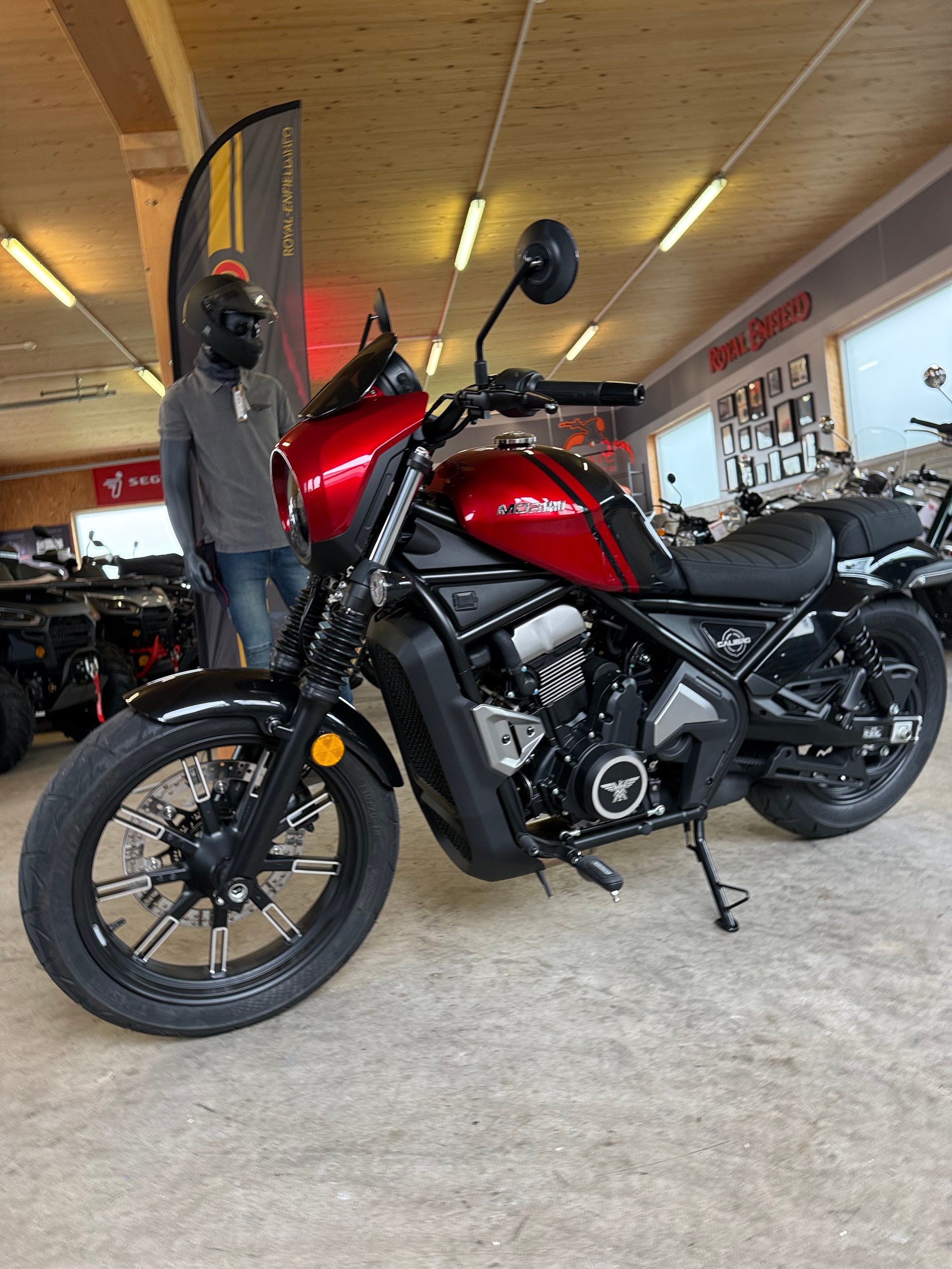 MOTO MORINI CALIBRO CUSTOM 700