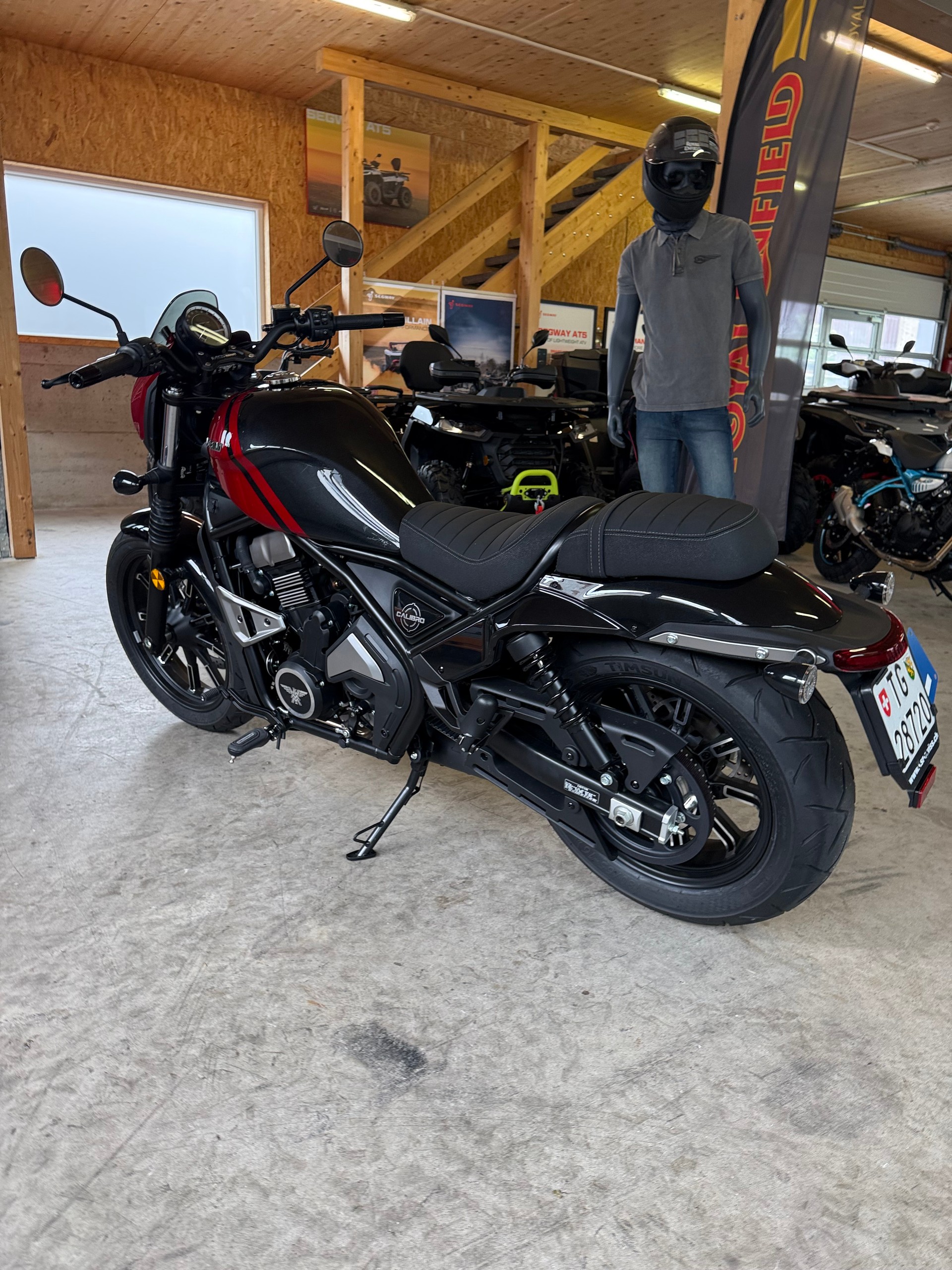 MOTO MORINI CALIBRO CUSTOM 700-image-6