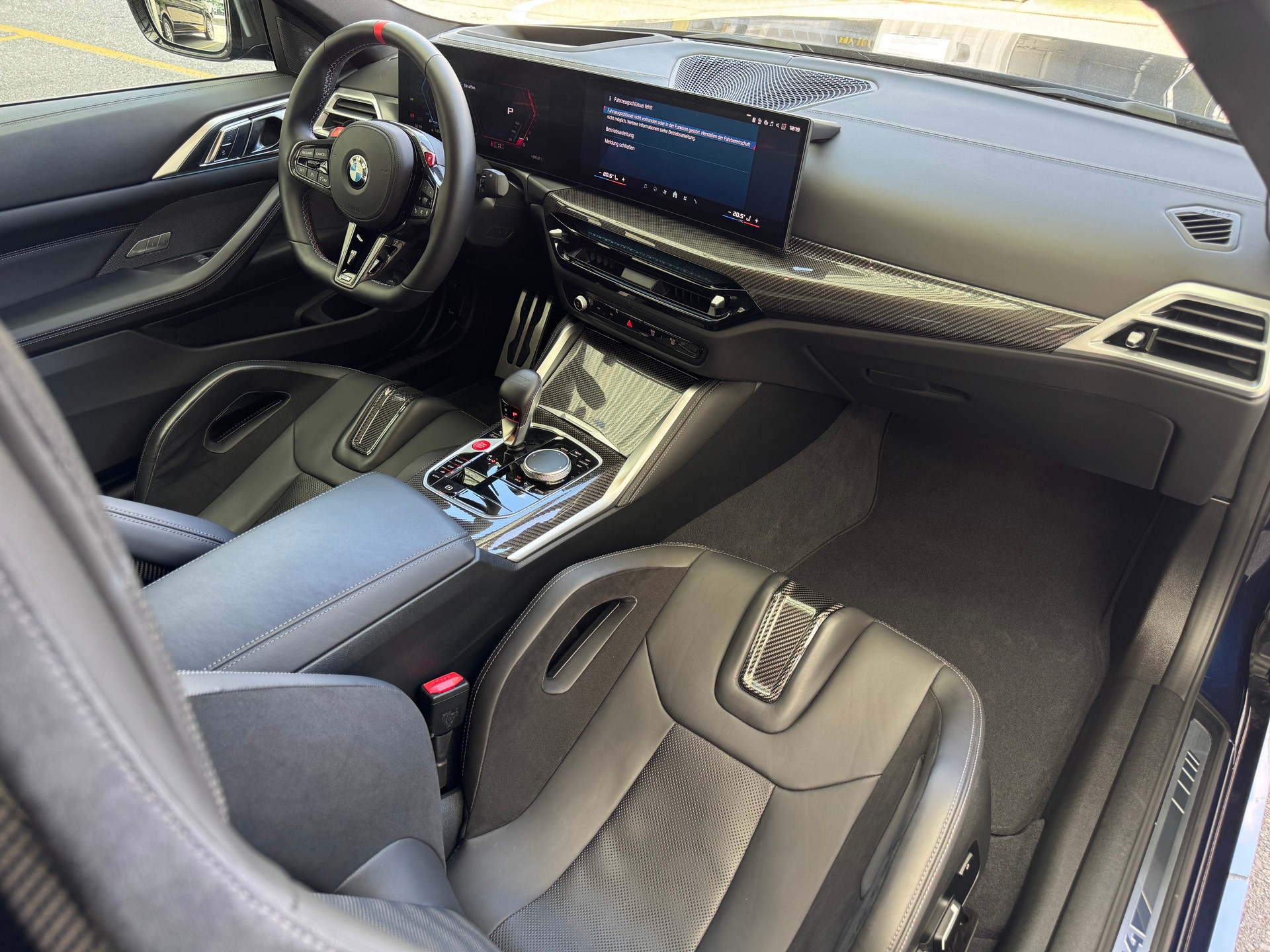 BMW M4 Coupé Competition-image-12