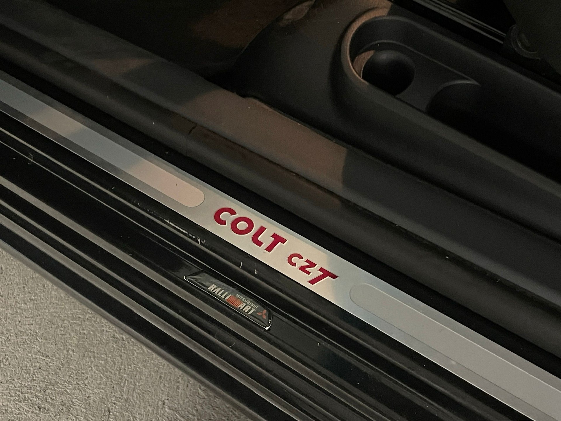 MITSUBISHI Colt 1.5 16V Turbo // MFK NEU-image-20