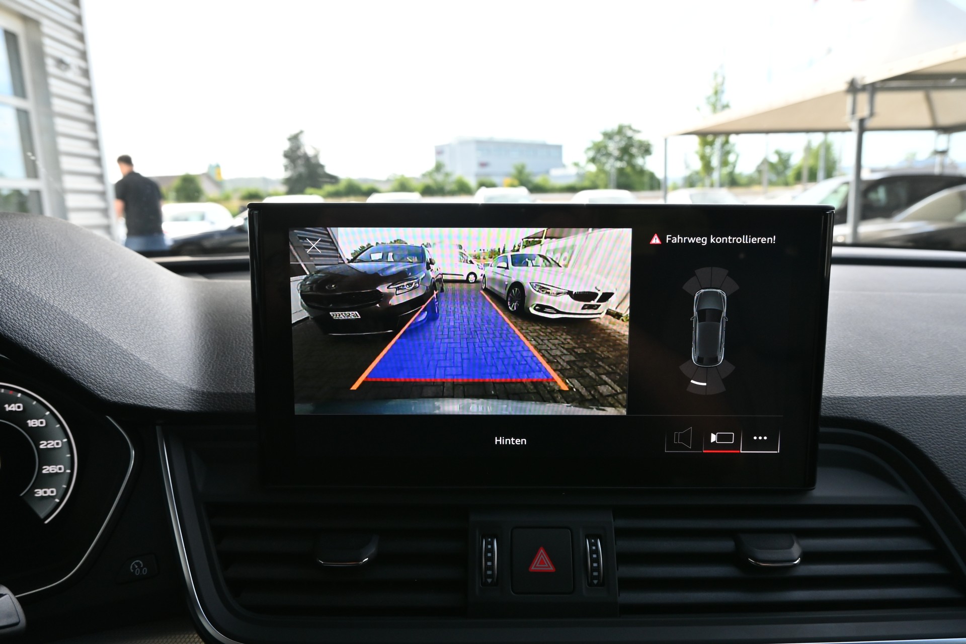 AUDI Q5 Sportback 50 TFSI PHEV S Line quattro S-tronic + AHK 2400kg-image-22