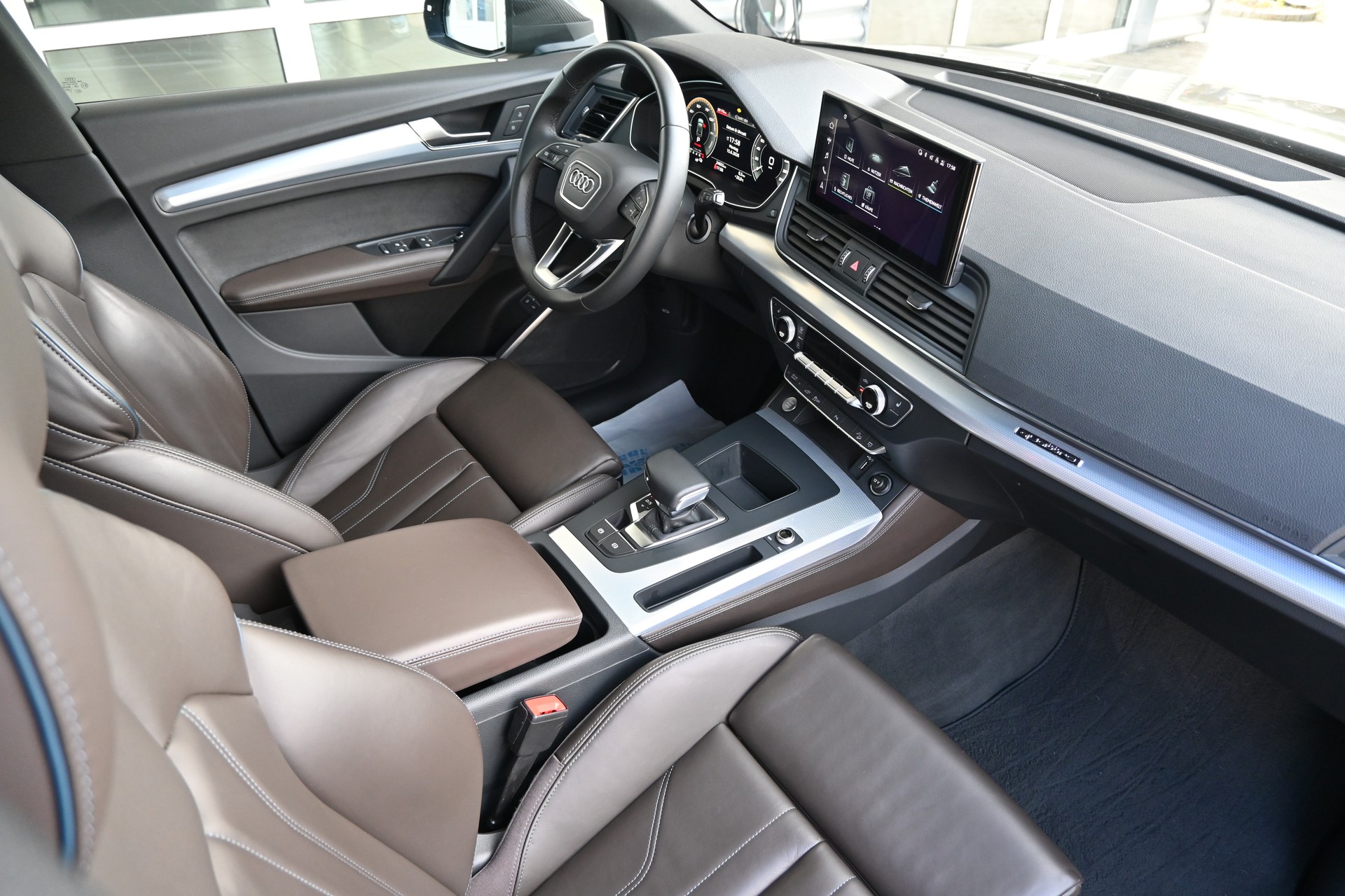 AUDI Q5 Sportback 50 TFSI PHEV S Line quattro S-tronic + AHK 2400kg-image-13