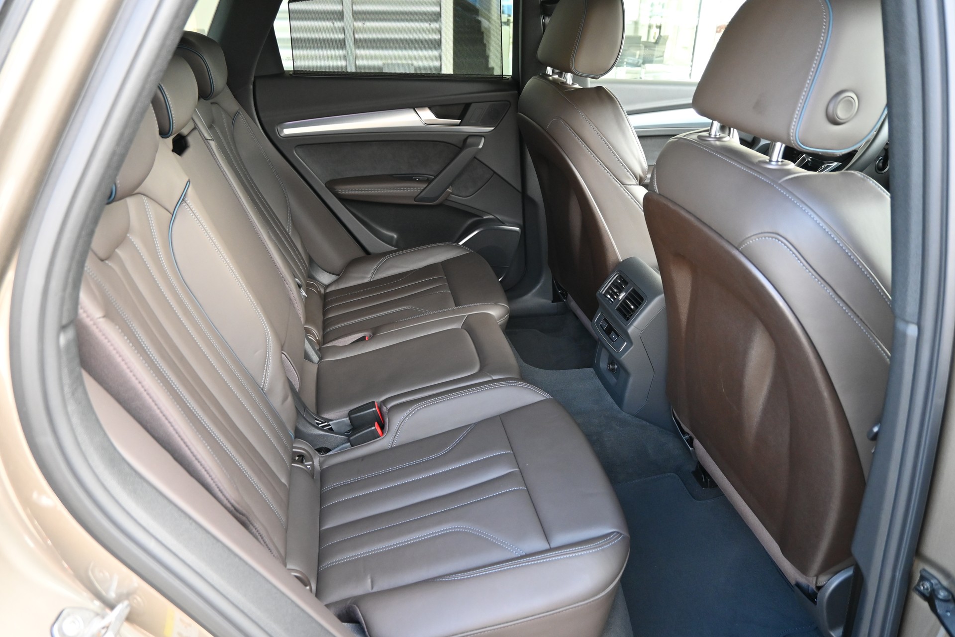 AUDI Q5 Sportback 50 TFSI PHEV S Line quattro S-tronic + AHK 2400kg-image-15