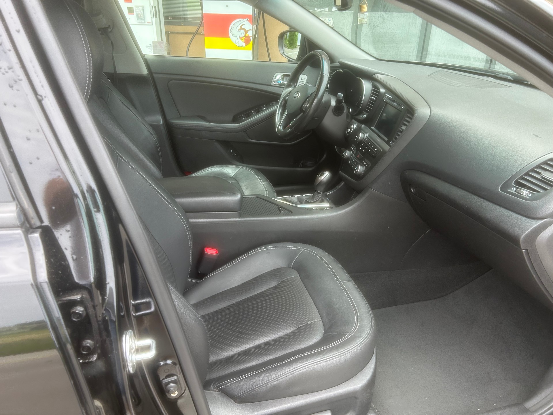 KIA Optima 2.0 CVVT Hybrid Automatic-image-7