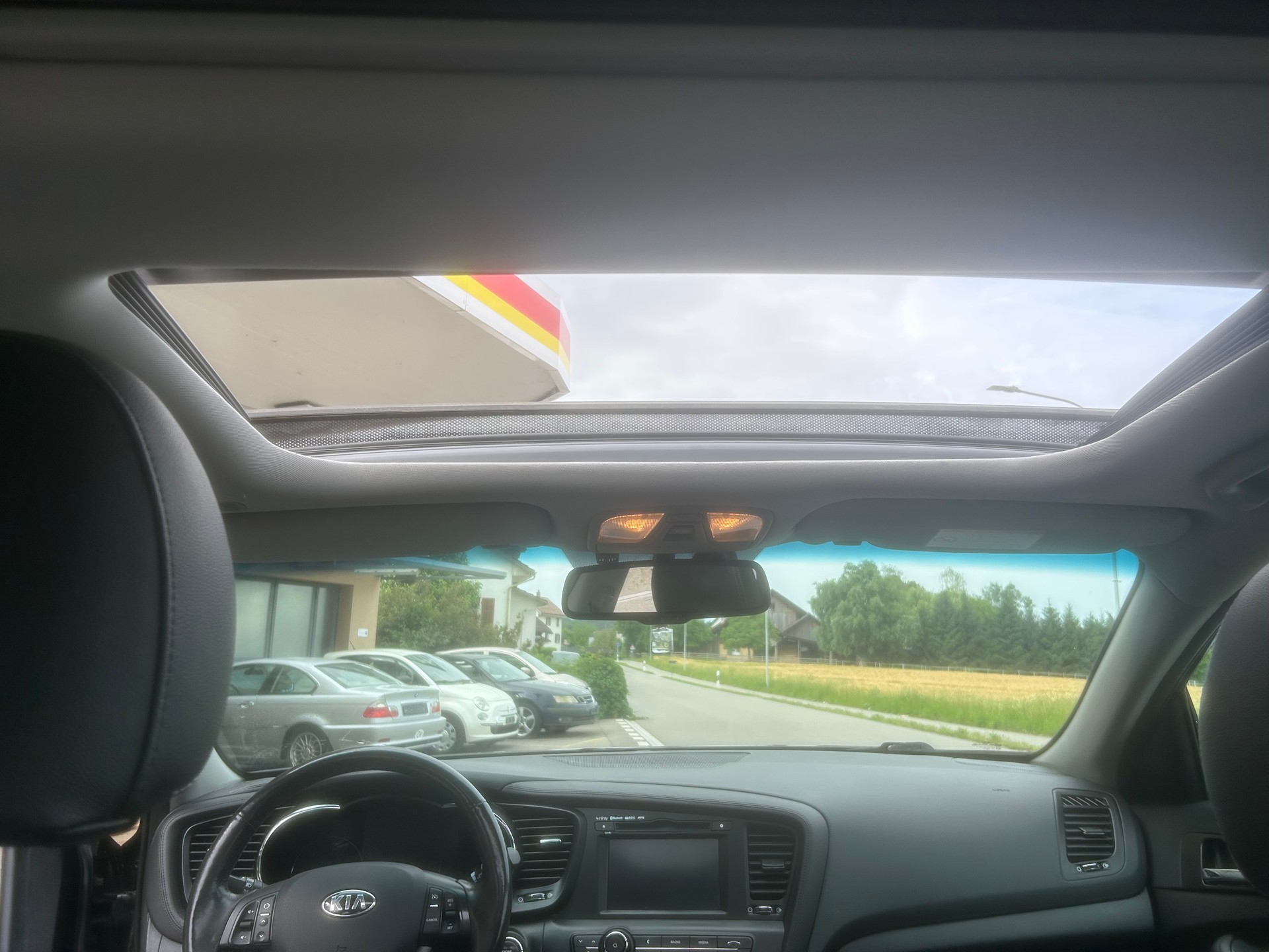 KIA Optima 2.0 CVVT Hybrid Automatic-image-8