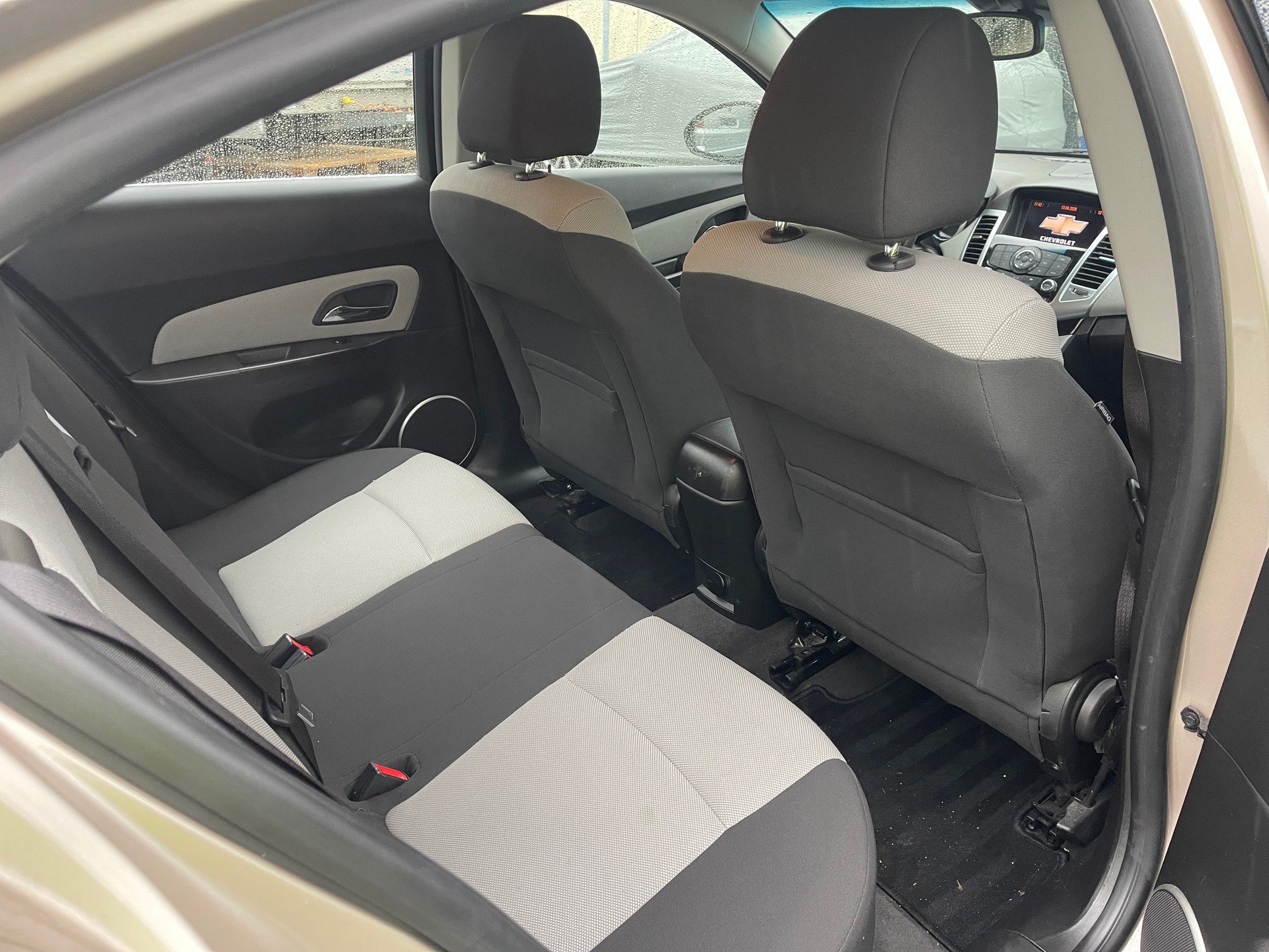 CHEVROLET Cruze 2.0 VCDi LT Automatic-image-13
