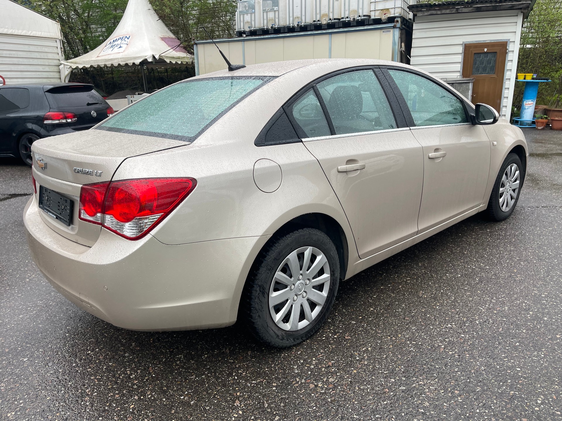 CHEVROLET Cruze 2.0 VCDi LT Automatic-image-3