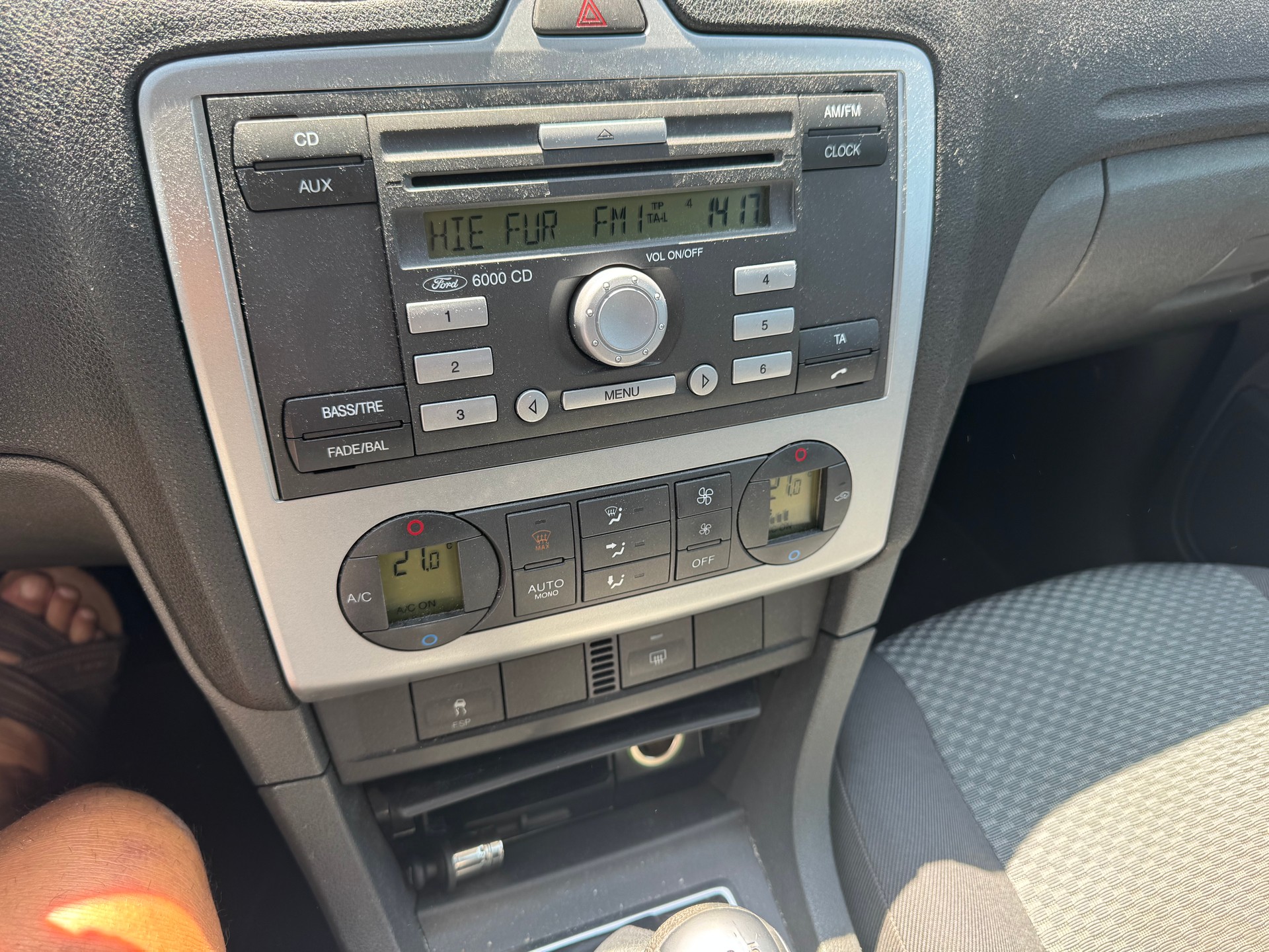 FORD Focus 2.0i Trend-image-9