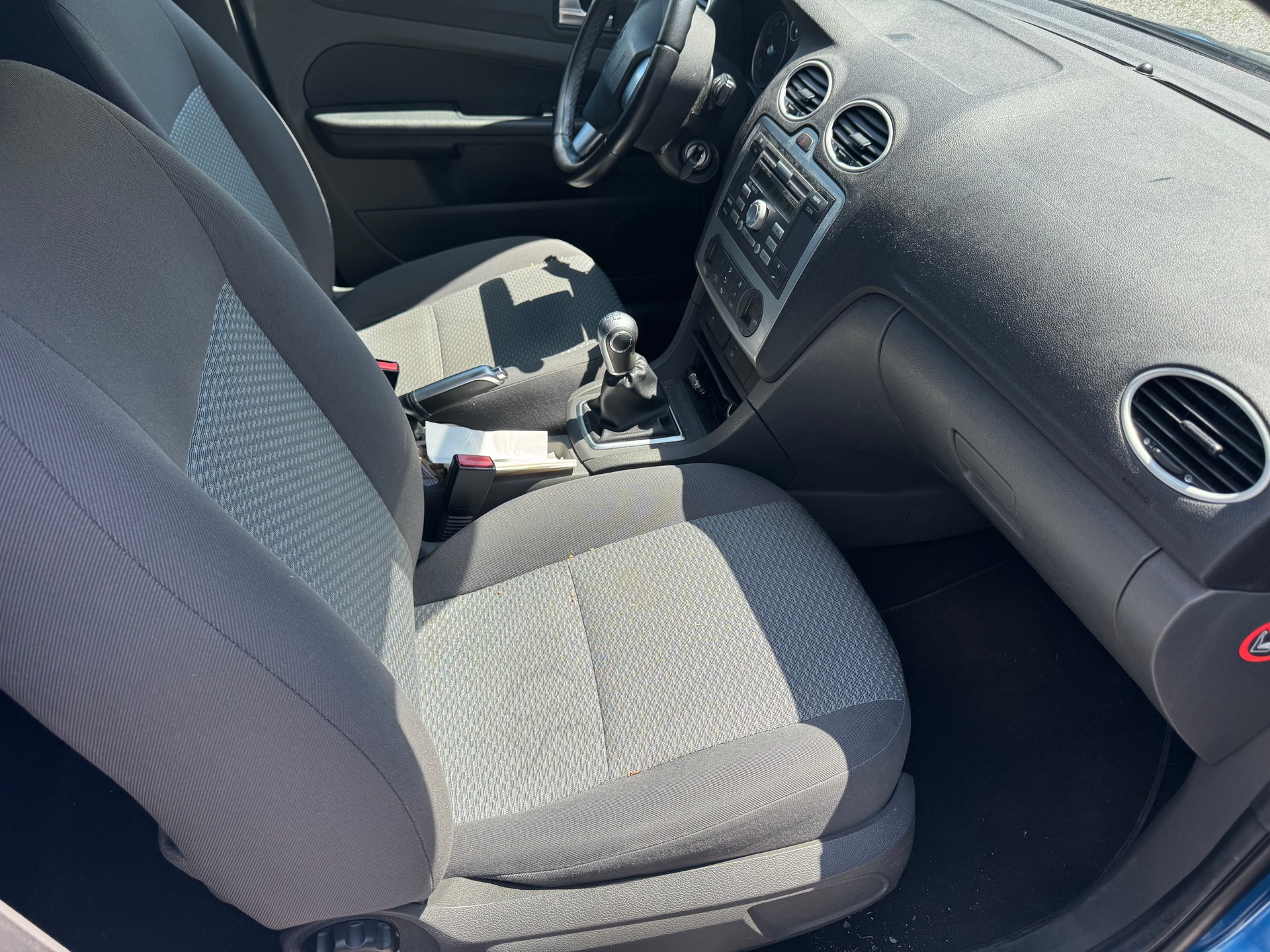 FORD Focus 2.0i Trend-image-7
