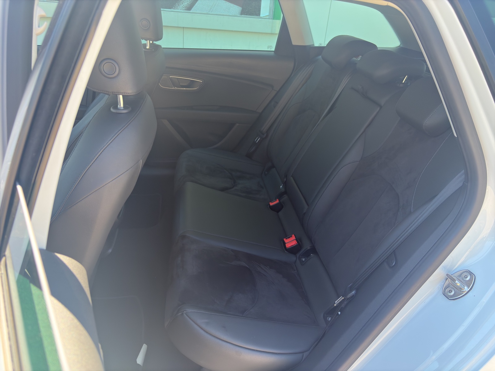 SEAT Leon ST 2.0 TDI Style DSG-image-7