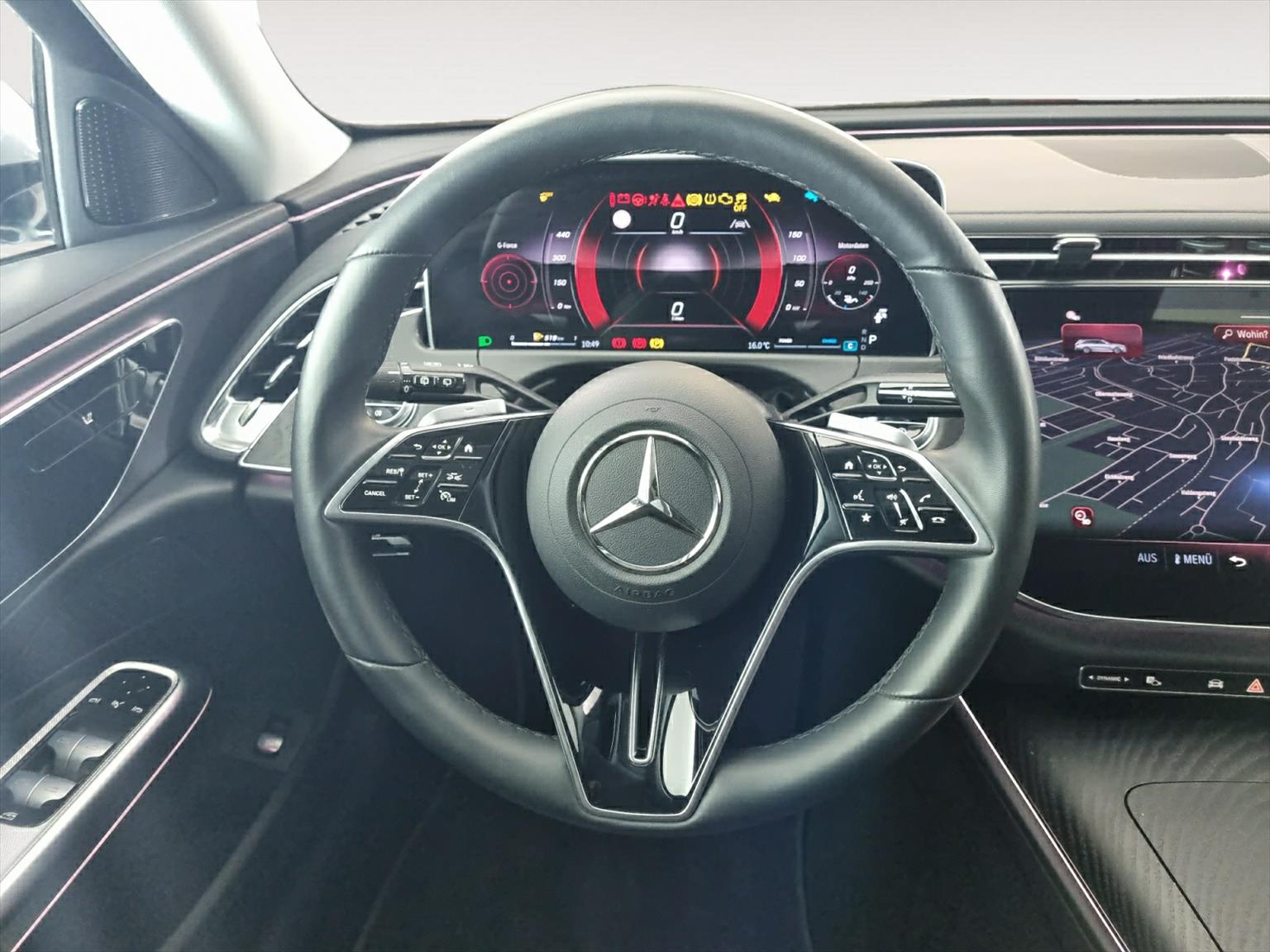 MERCEDES-BENZ E 220d SW Avantgarde Sport getönte Scheiben-image-6