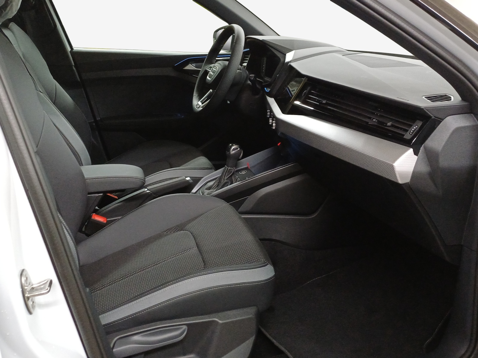 AUDI A1 Sportback 30 TFSI S Line S-tronic-image-13