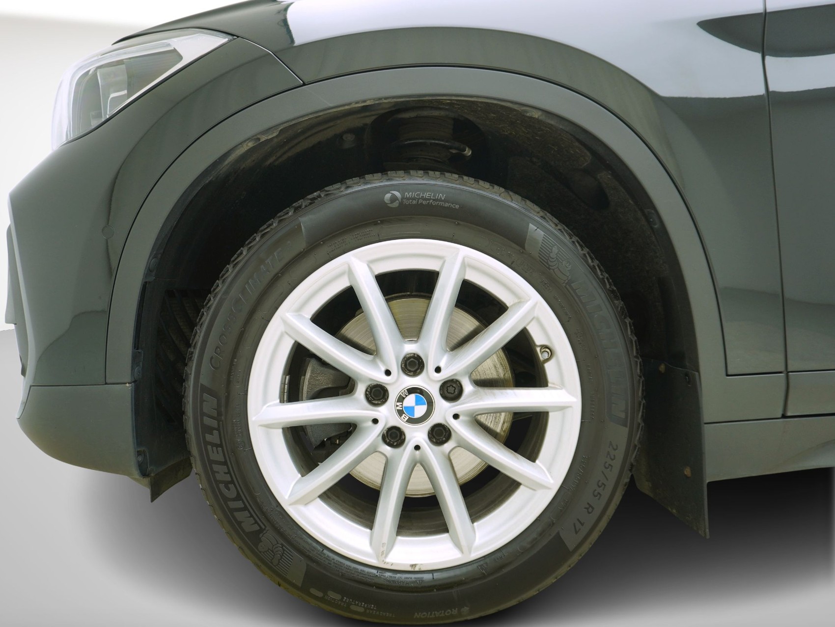 BMW X1 18i sDrive-image-6