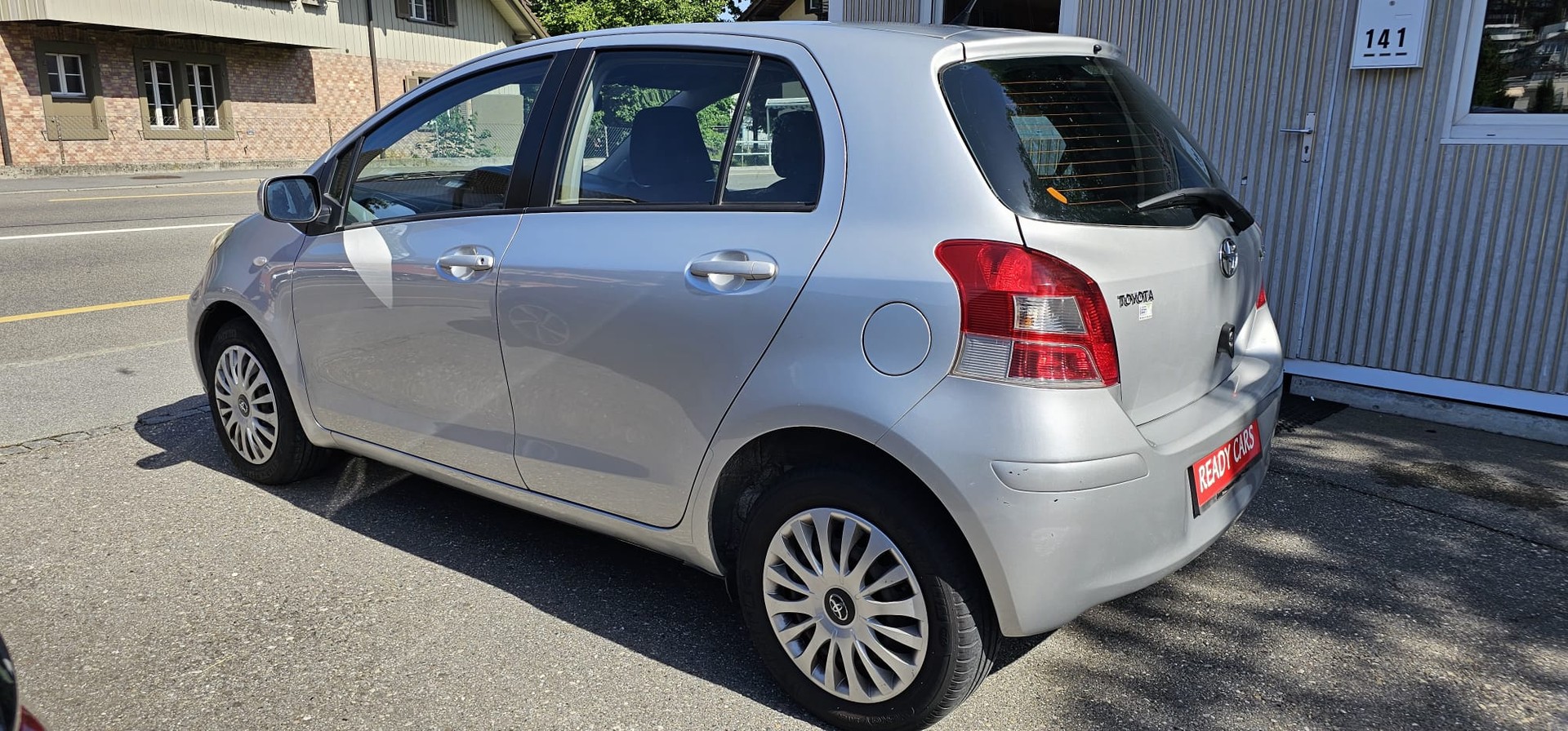 TOYOTA Yaris 1.33 Linea Sol-image-6