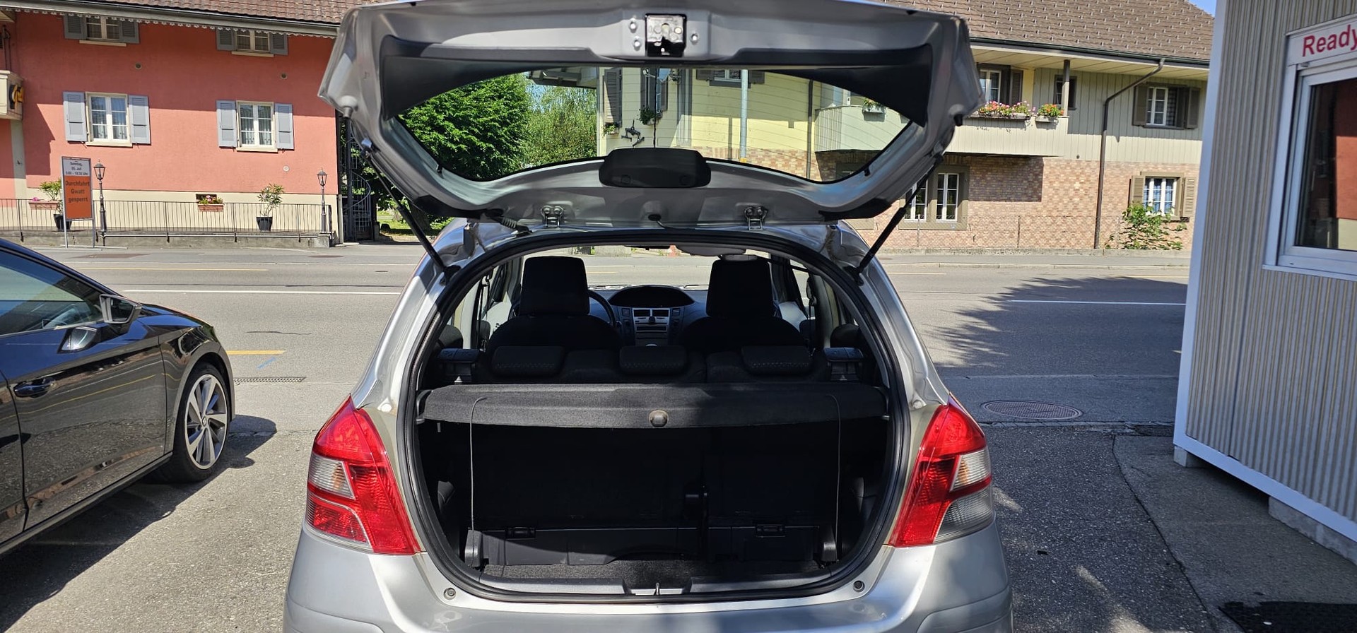TOYOTA Yaris 1.33 Linea Sol-image-8