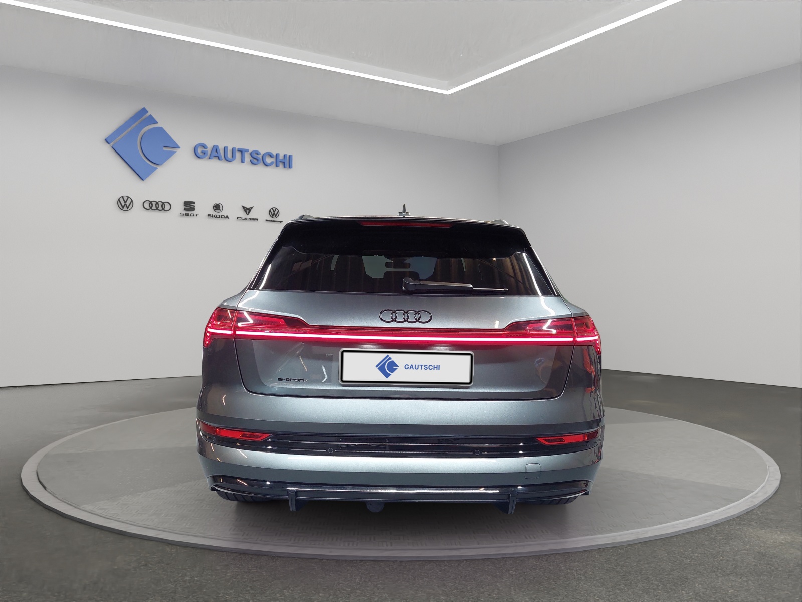 AUDI e-tron 55 S Line Black Edition quattro-image-3
