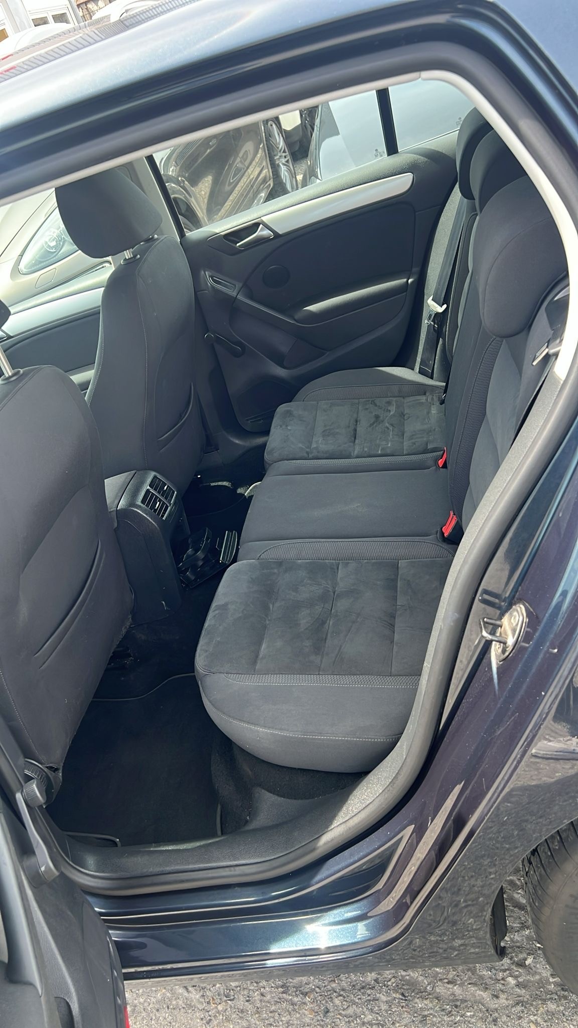 VW GOLF-image-8