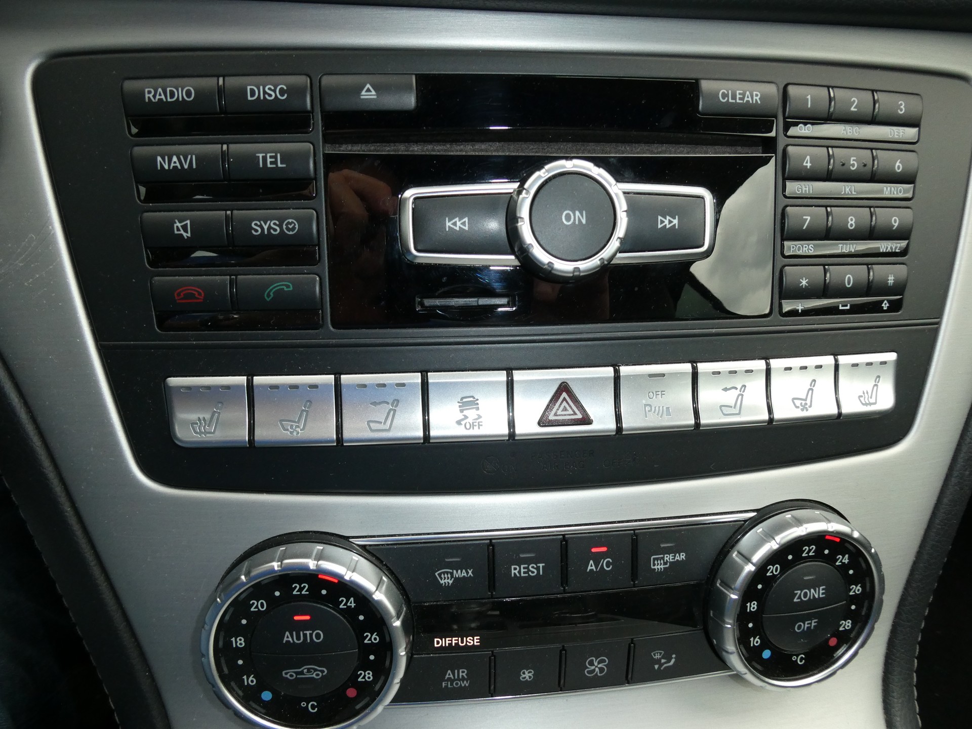 MERCEDES-BENZ SL 400 7G-Tronic-image-6