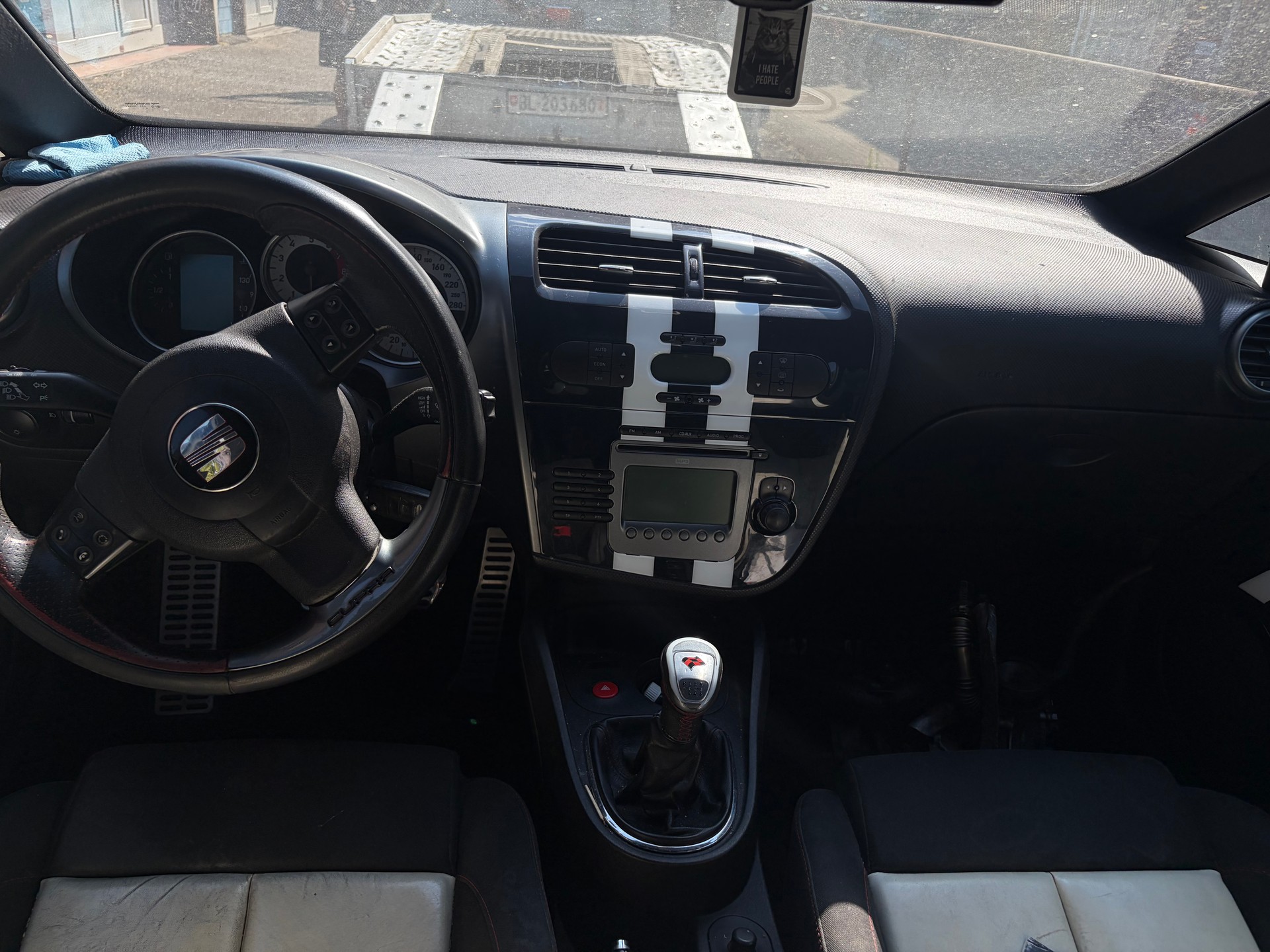 SEAT Leon 2.0 TSI Cupra-image-6