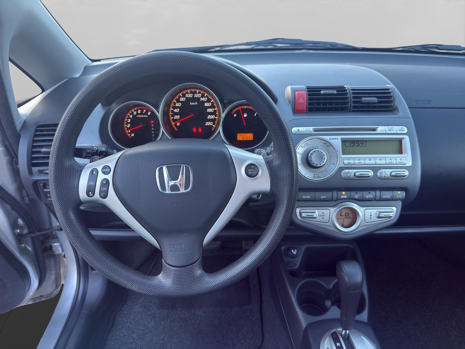 HONDA Jazz 1.4i LS Formula 1 CVT-image-9