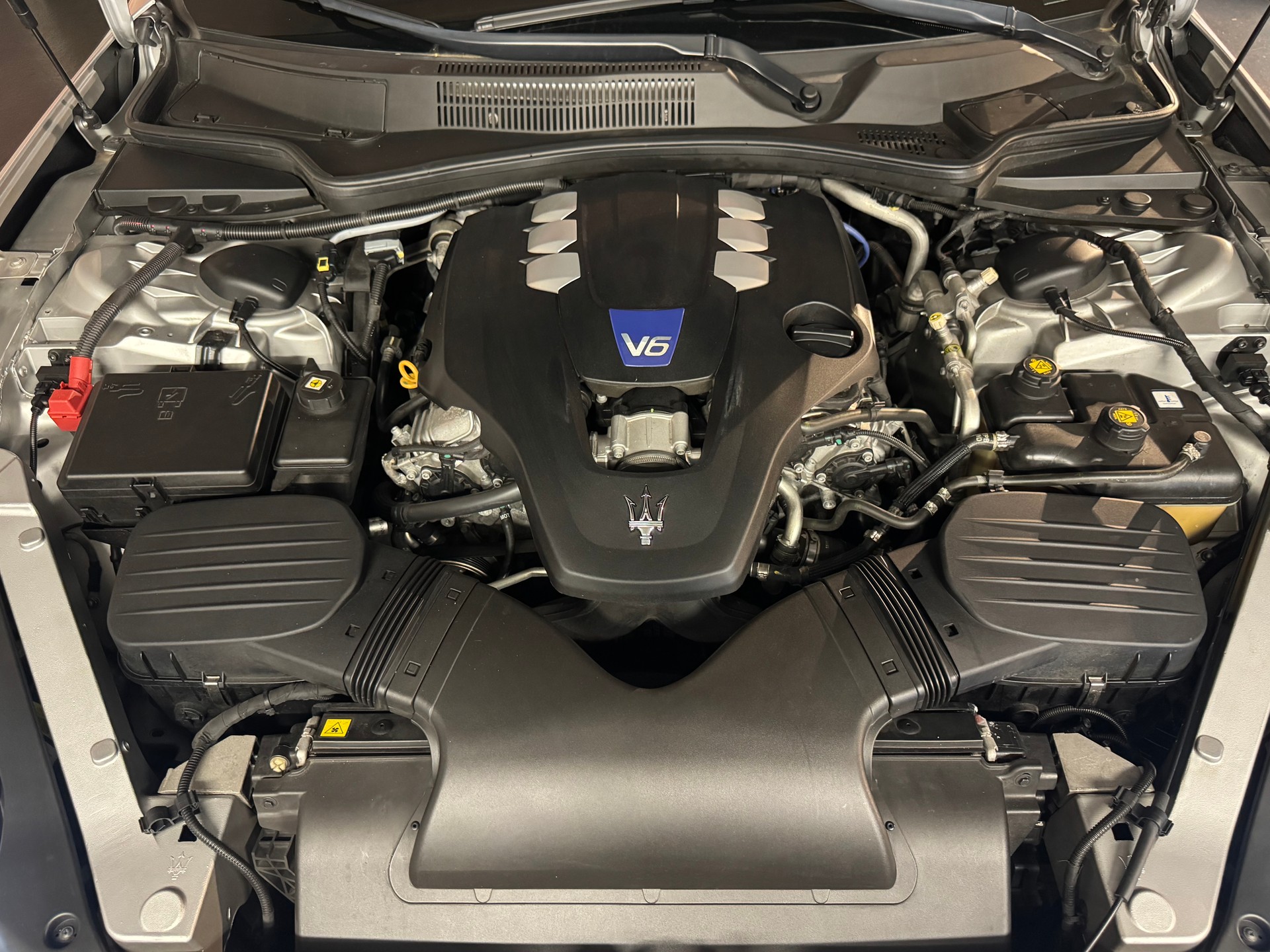 MASERATI Quattroporte 3.0 V6 S Q4-image-24