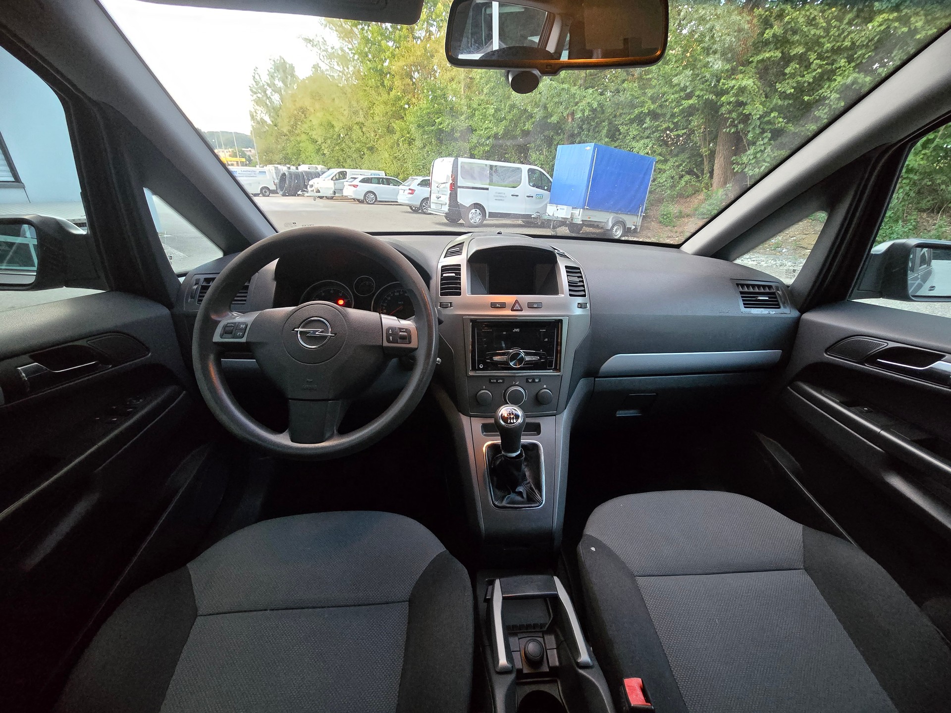OPEL Zafira 2.2i 16V Cosmo-image-13