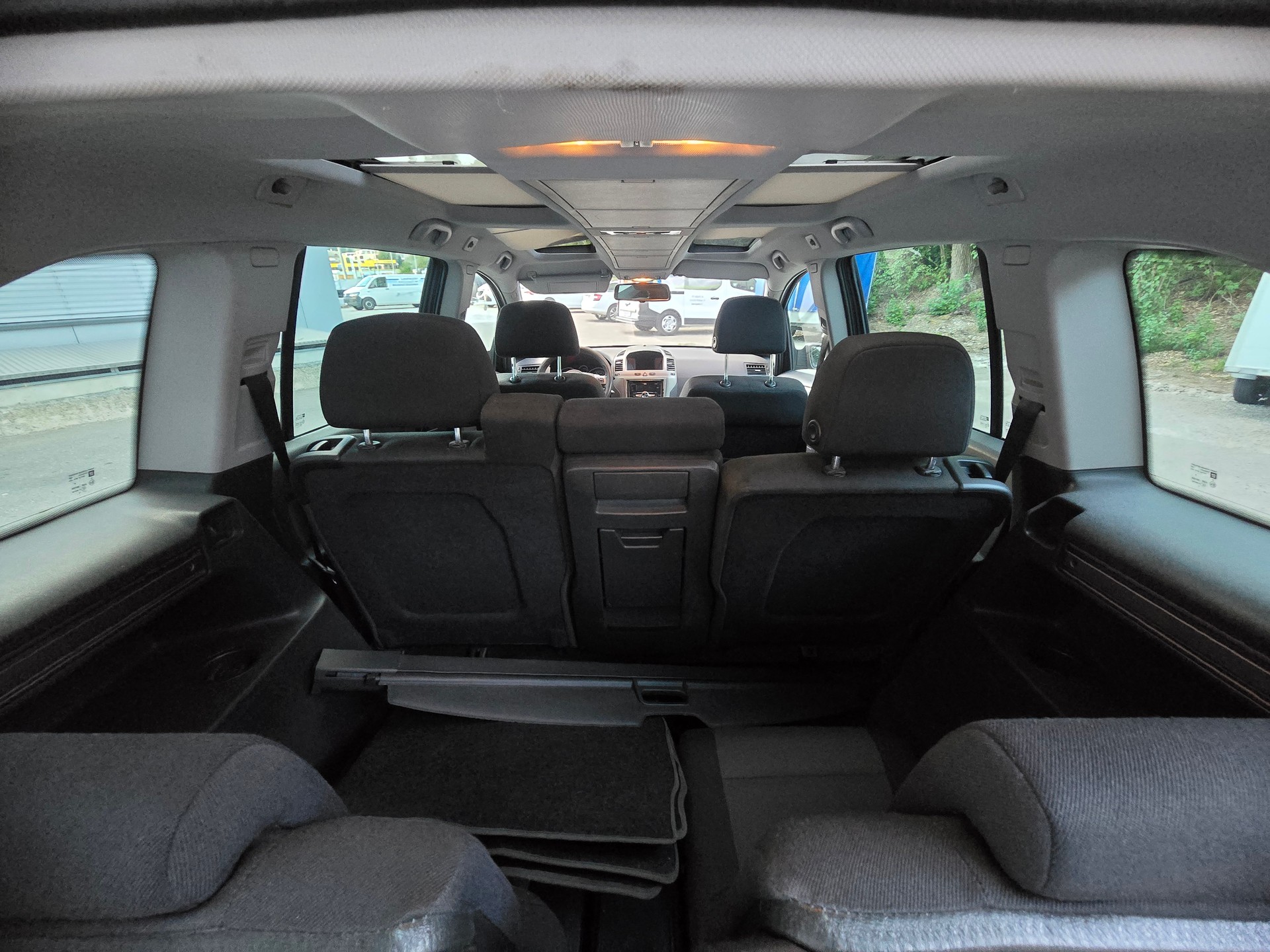 OPEL Zafira 2.2i 16V Cosmo-image-10