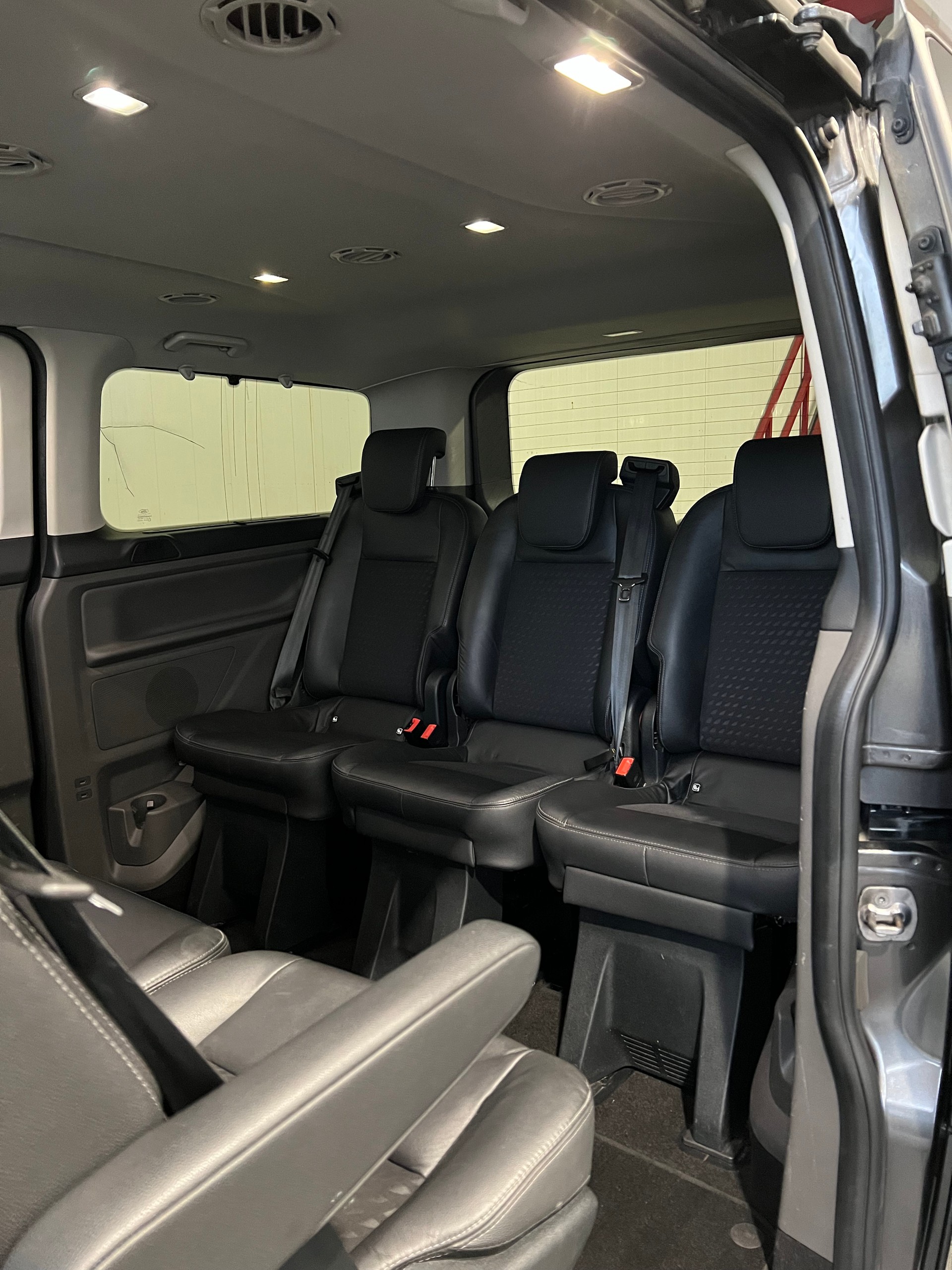FORD Tourneo Custom 320 L1H1 Sport A-image-15