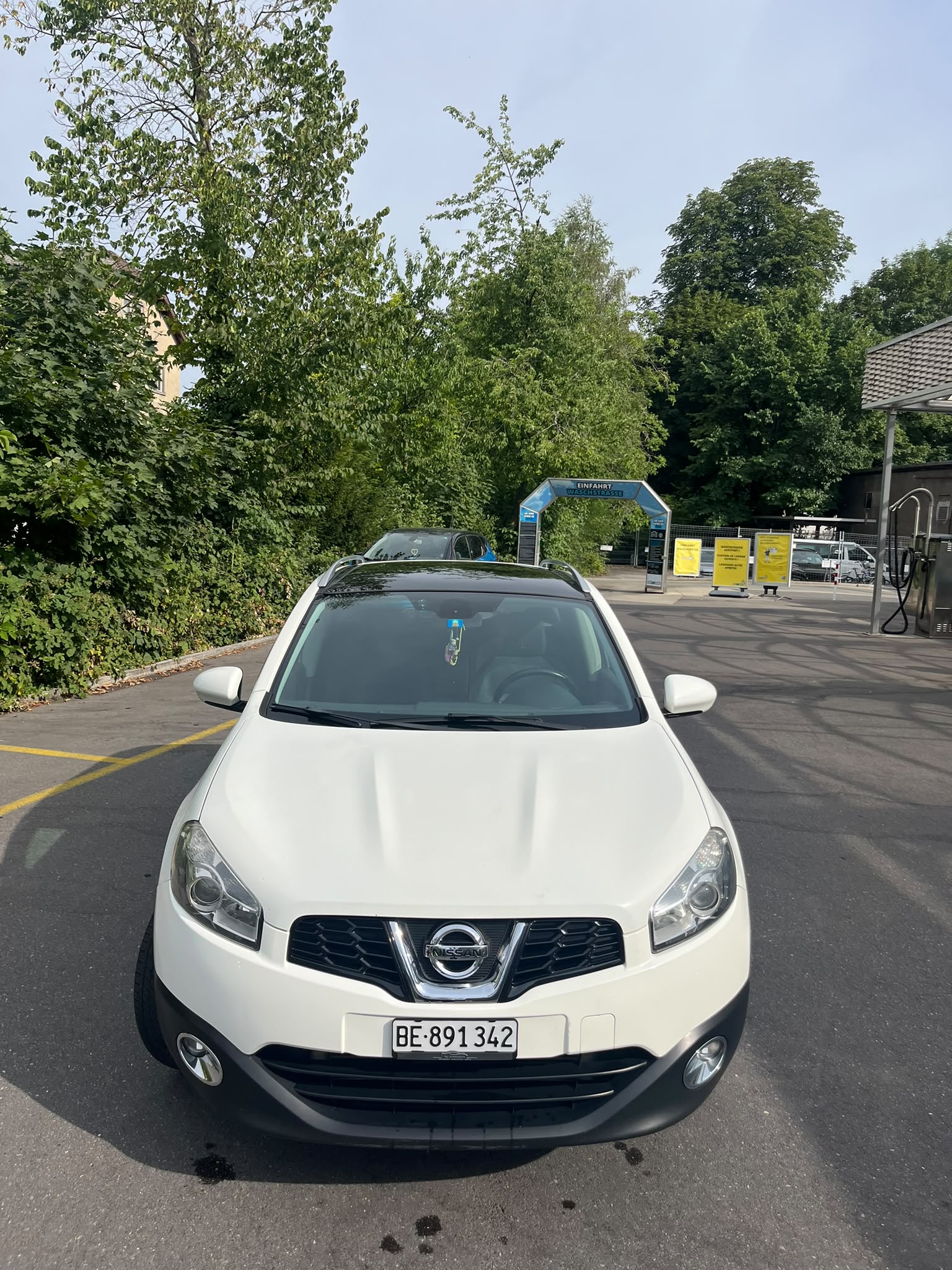 NISSAN QASHQAI-image-1