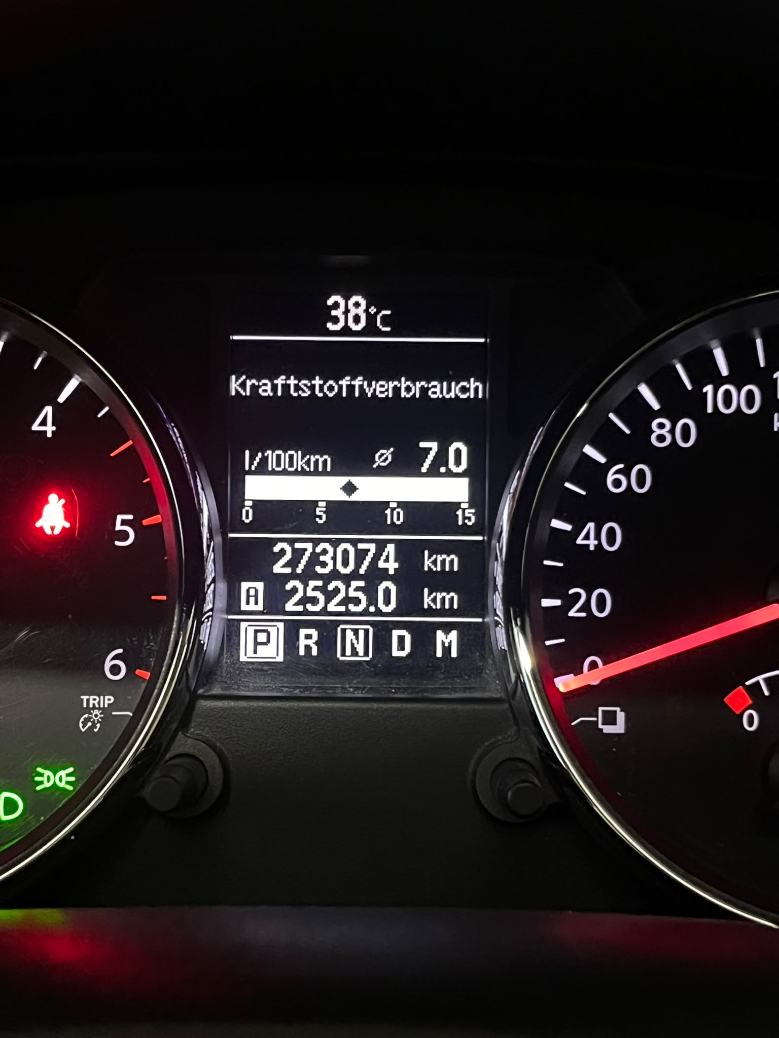 NISSAN QASHQAI-image-3