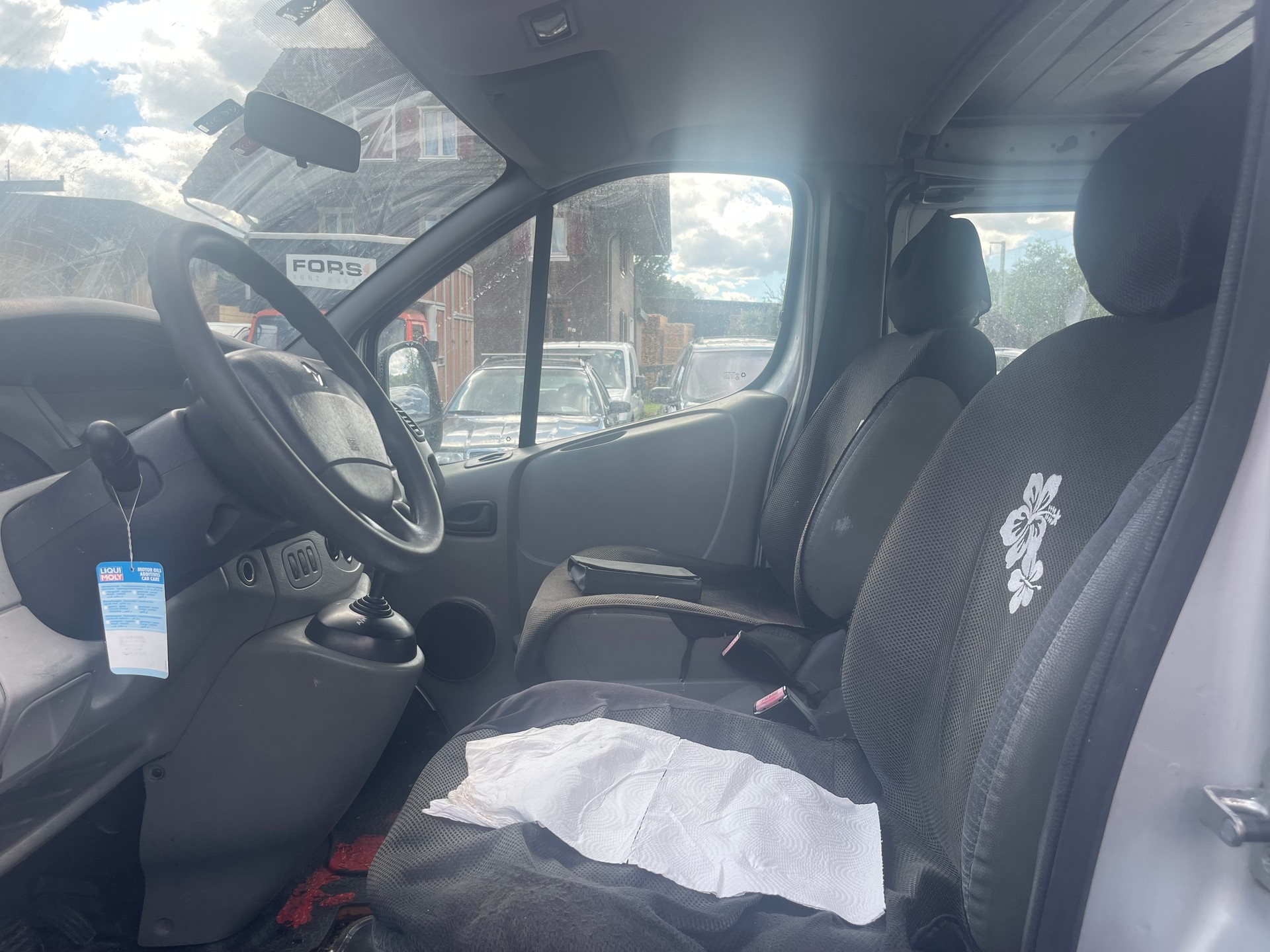 RENAULT Trafic 2.5 dCi 2.9t L2H2-image-7