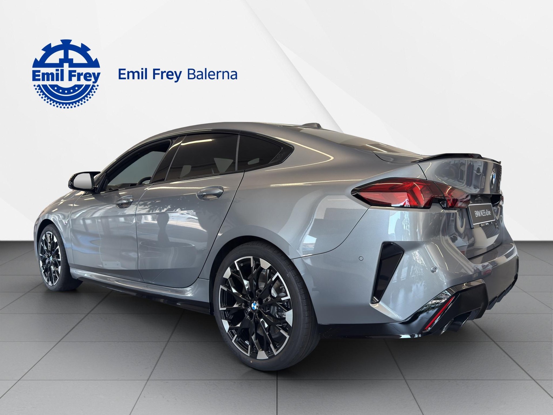 BMW M235i xDrive Gran Coupé-image-4