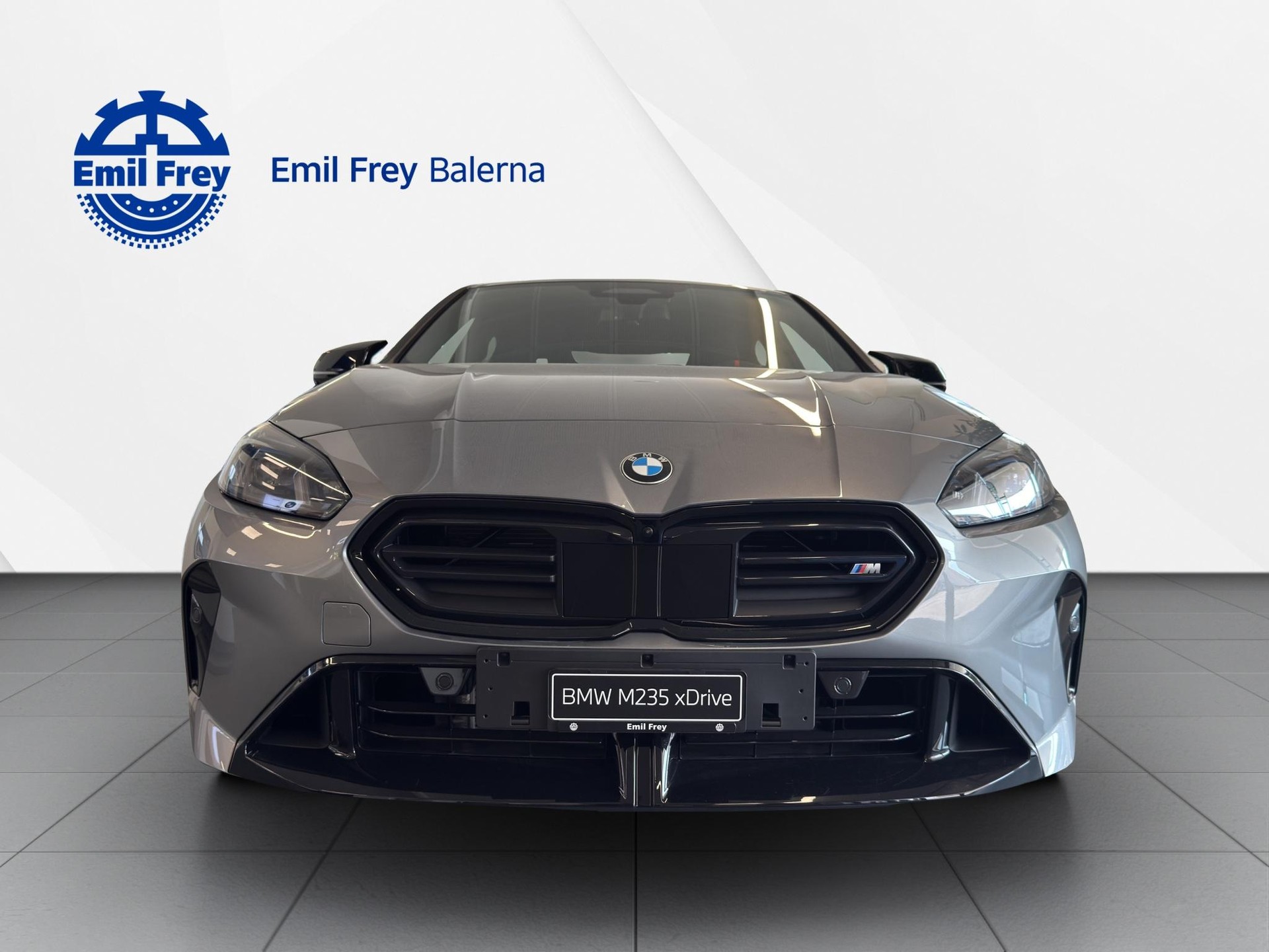BMW M235i xDrive Gran Coupé-image-1