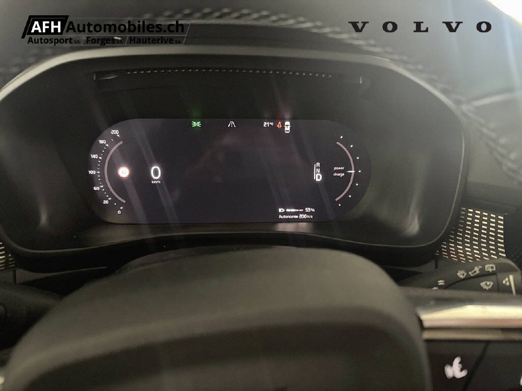 VOLVO XC40 P8 Twin Pro AWD-image-14