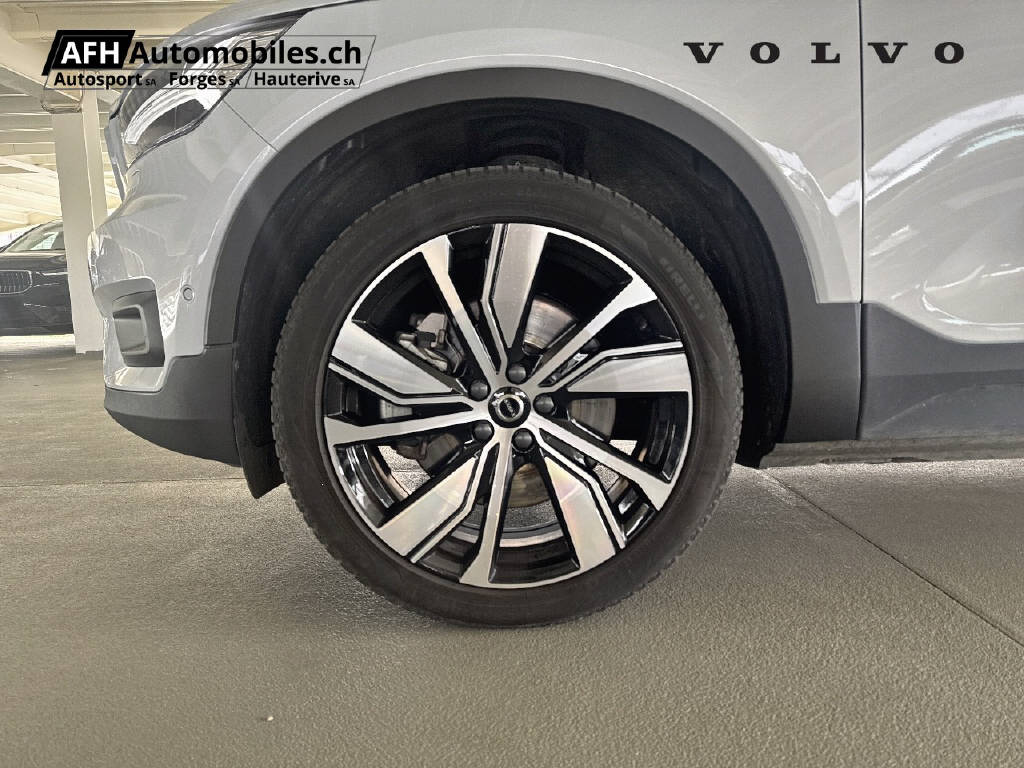 VOLVO XC40 P8 Twin Pro AWD-image-16