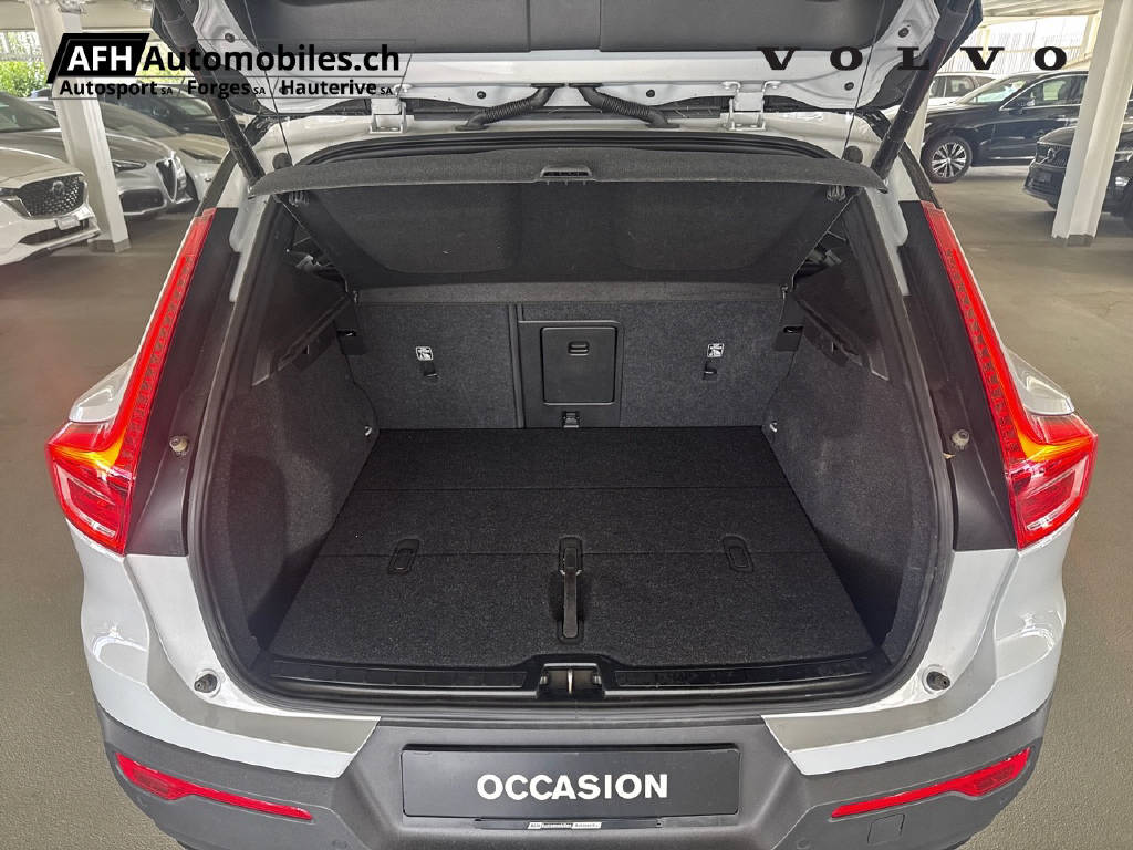 VOLVO XC40 P8 Twin Pro AWD-image-17