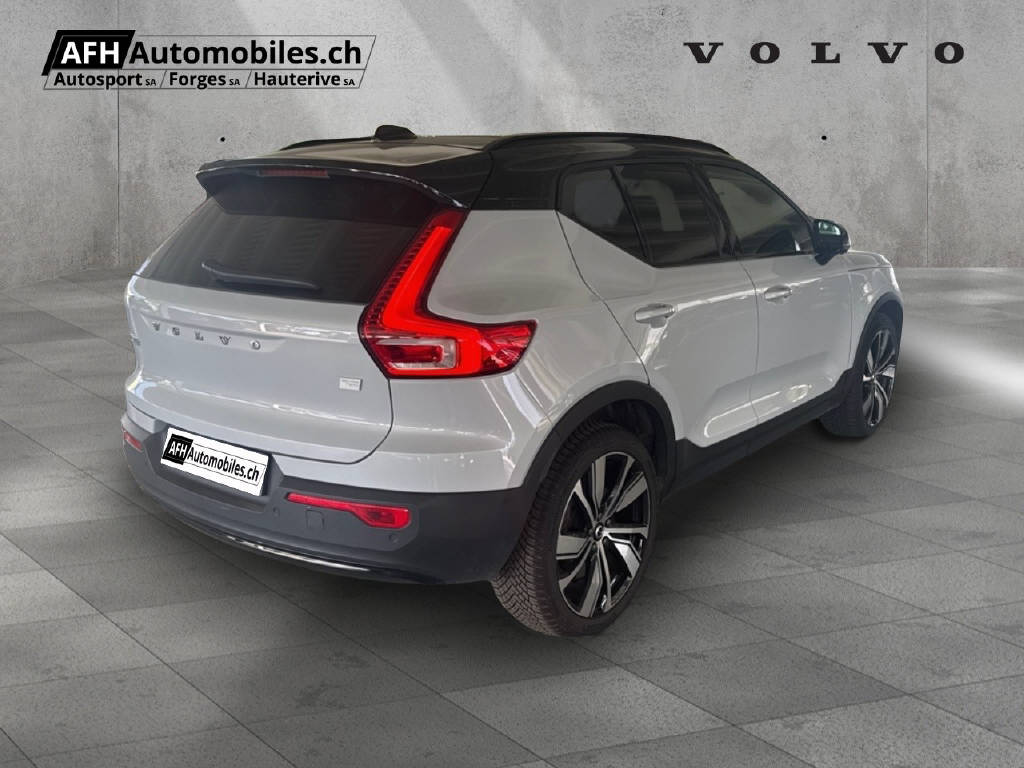 VOLVO XC40 P8 Twin Pro AWD-image-4