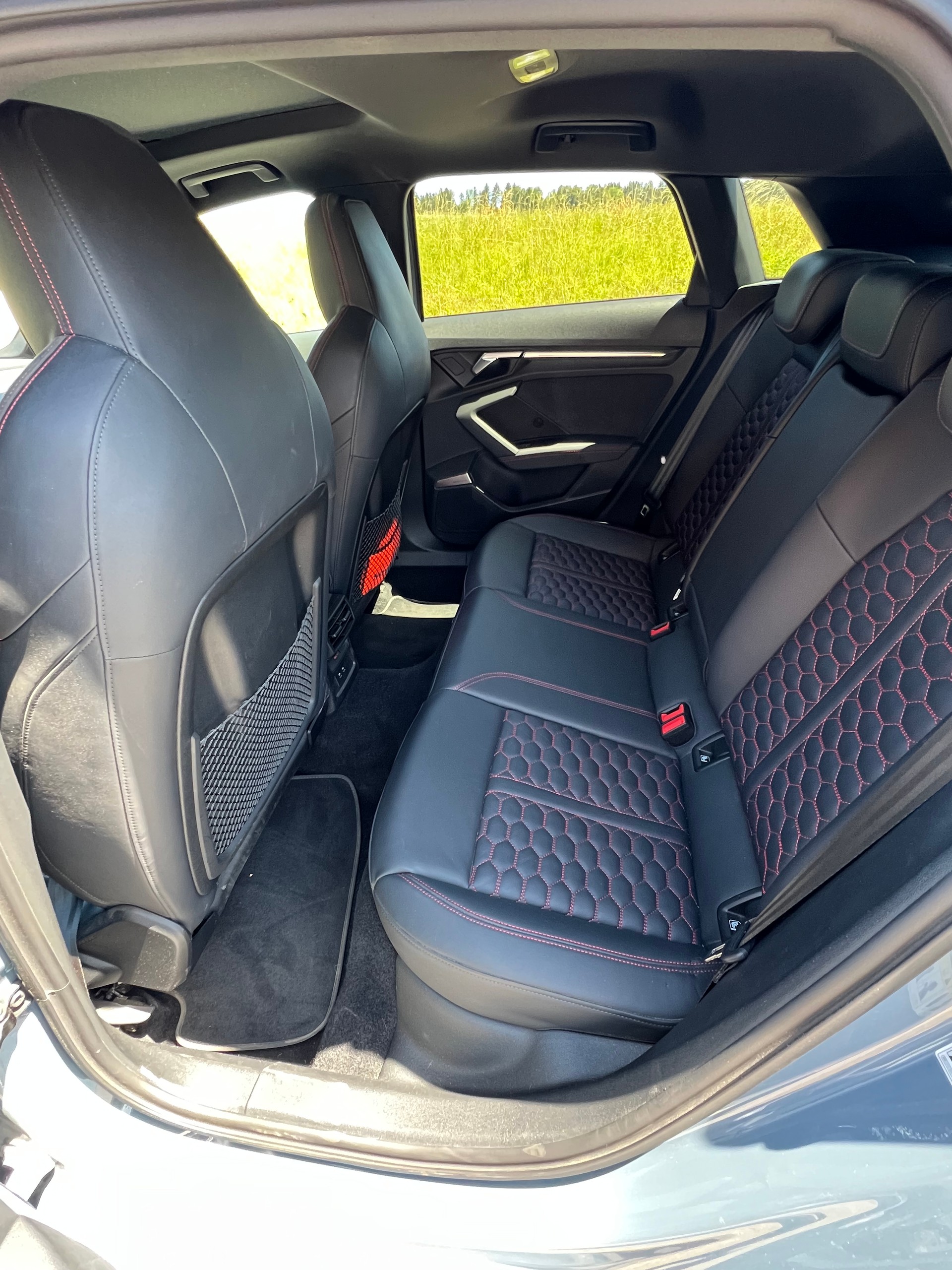 AUDI 2.5 TFSI quattro S-Tronic-image-4
