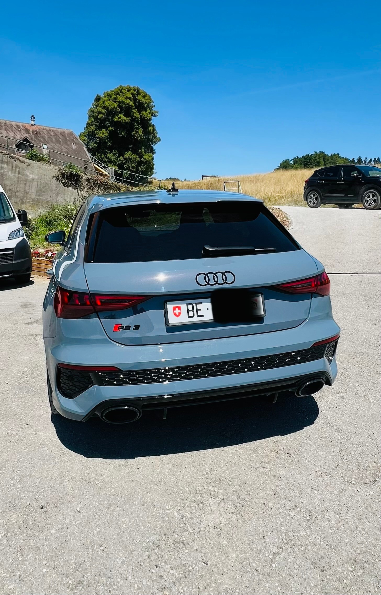 AUDI 2.5 TFSI quattro S-Tronic-image-2