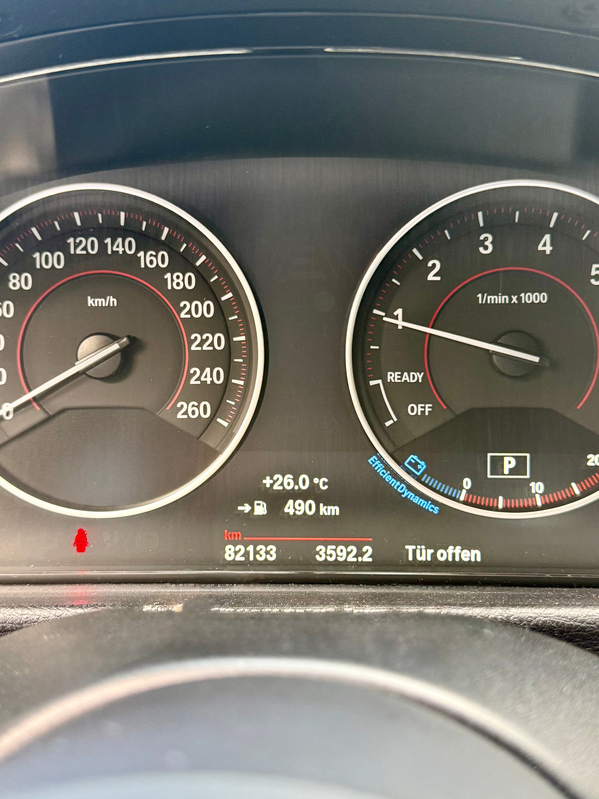 BMW 330i xDrive SAG-image-12