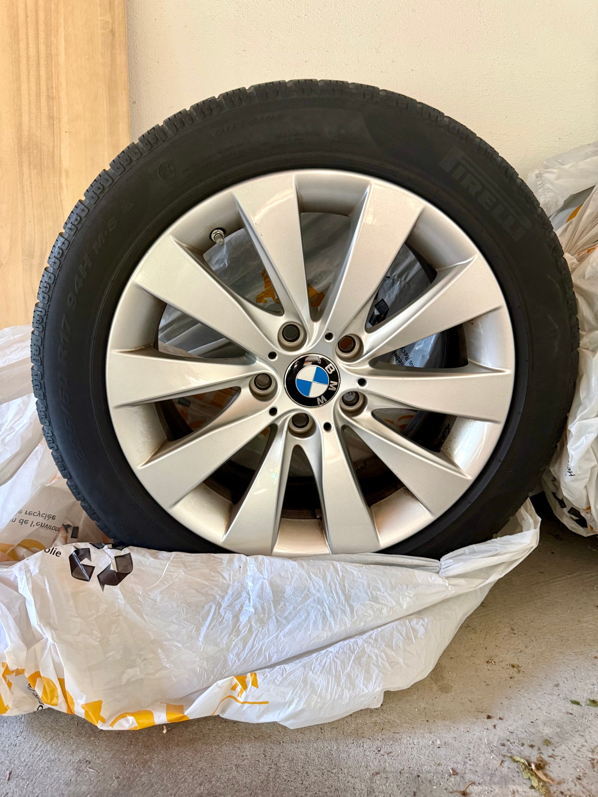 BMW 330i xDrive SAG-image-16