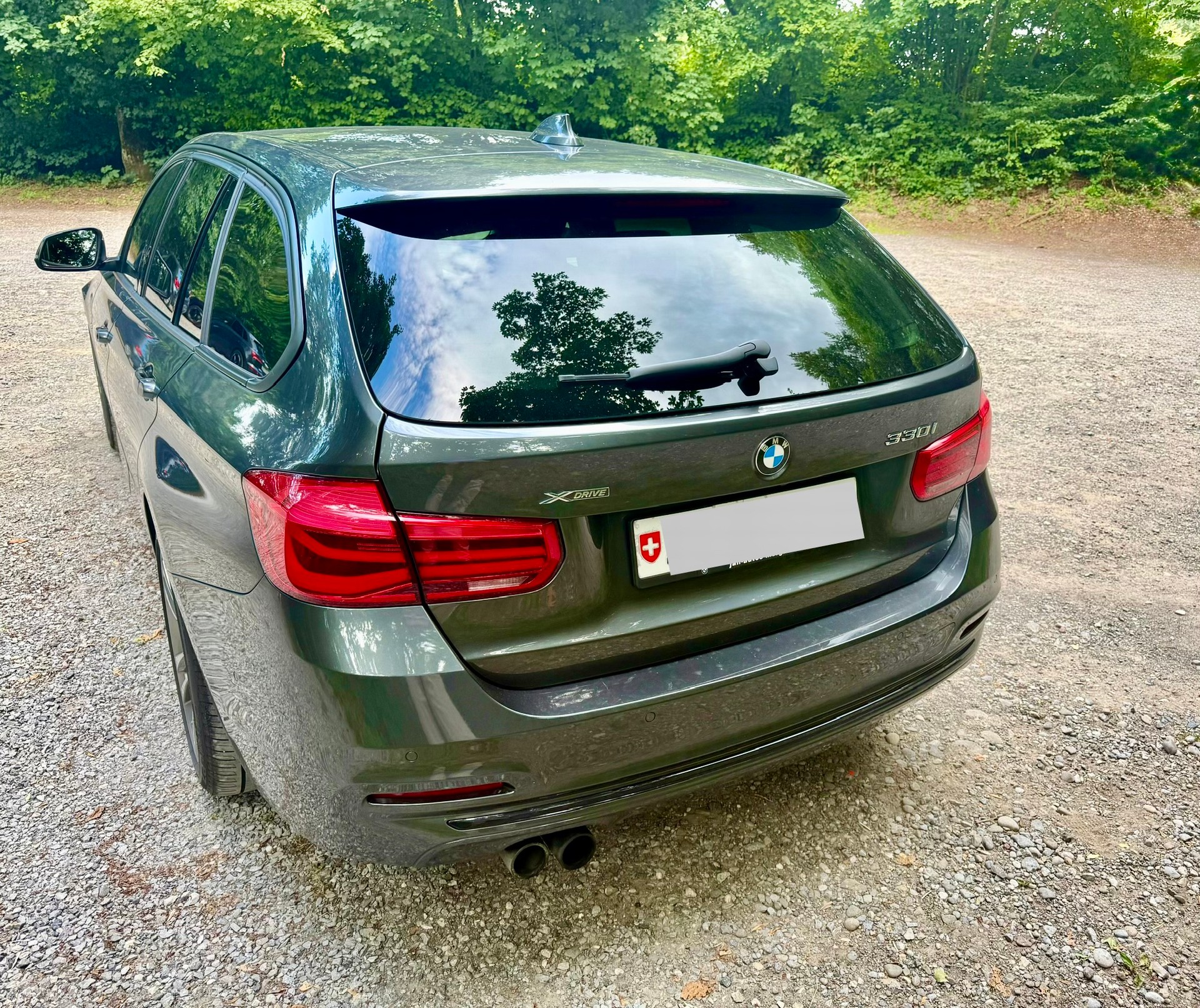 BMW 330i xDrive SAG-image-7