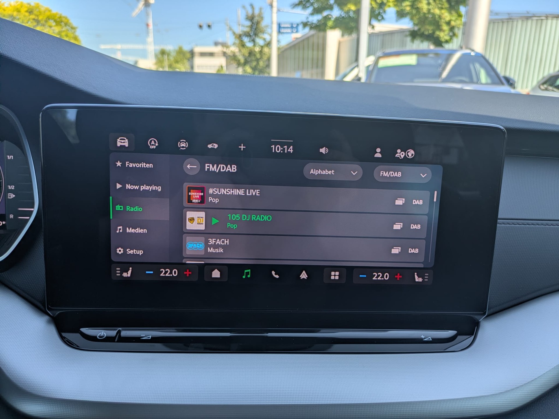SKODA Octavia Combi 1.5 TSI mHEV DSG Selection-image-24