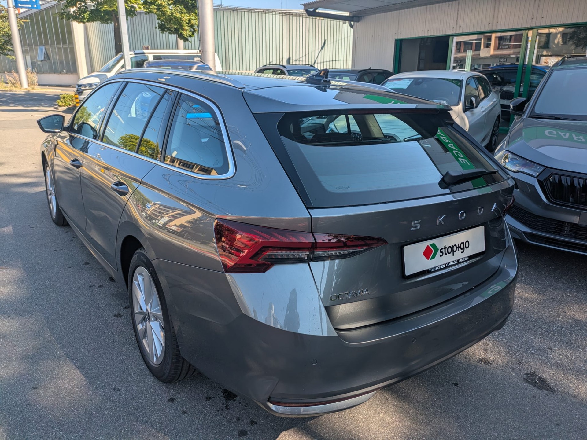 SKODA Octavia Combi 1.5 TSI mHEV DSG Selection-image-7