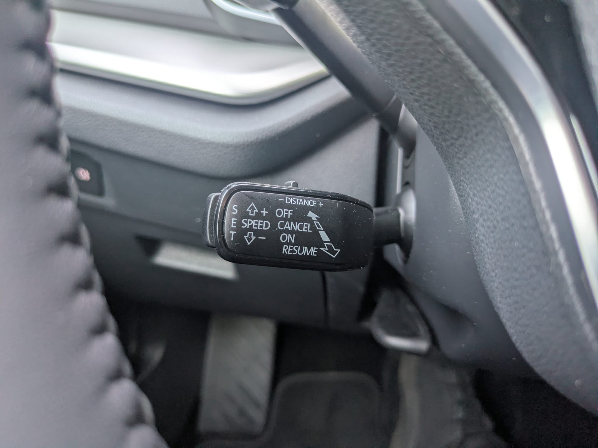 SKODA Octavia Combi 1.5 TSI mHEV DSG Selection-image-18