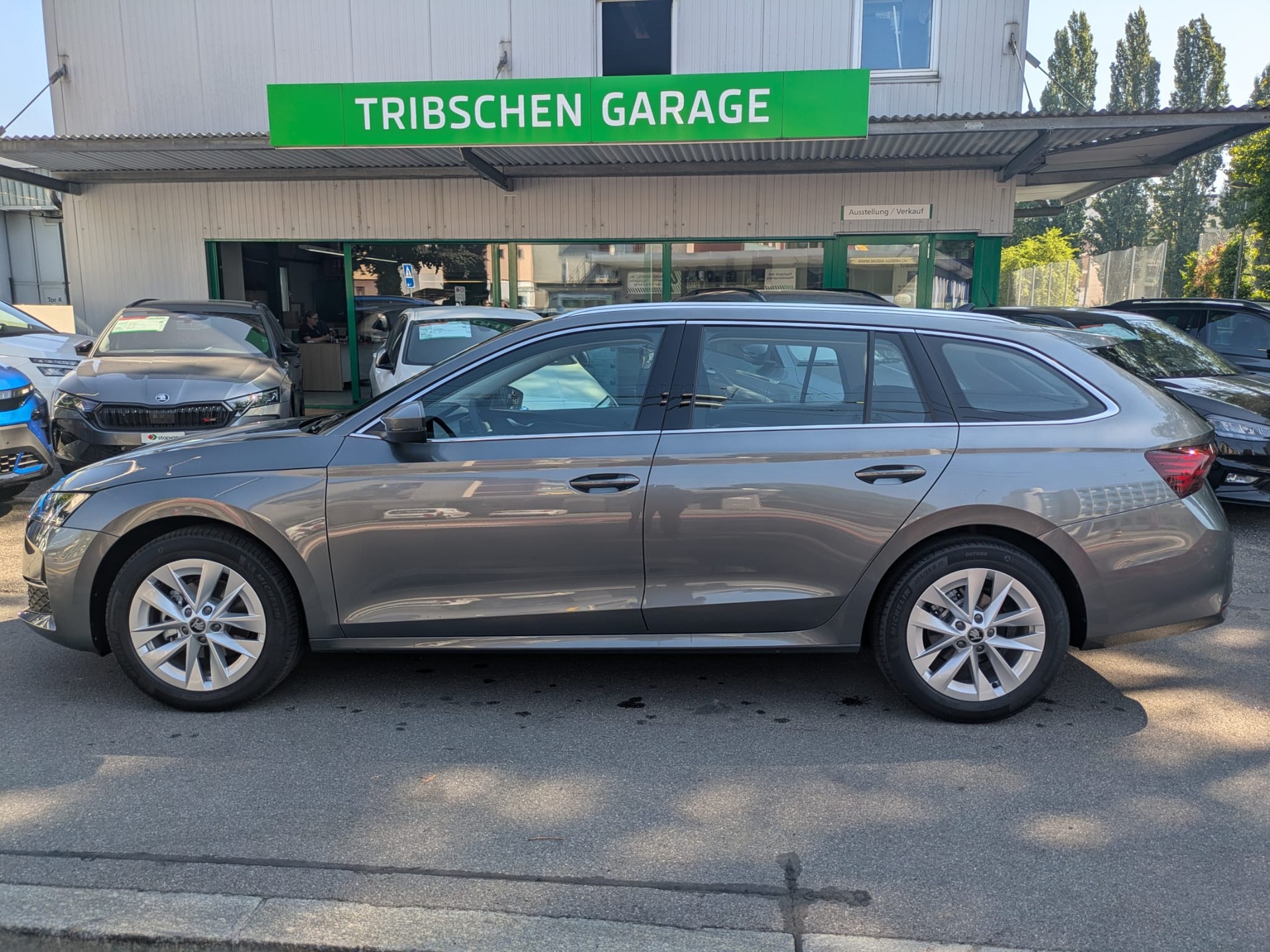 SKODA Octavia Combi 1.5 TSI mHEV DSG Selection-image-4