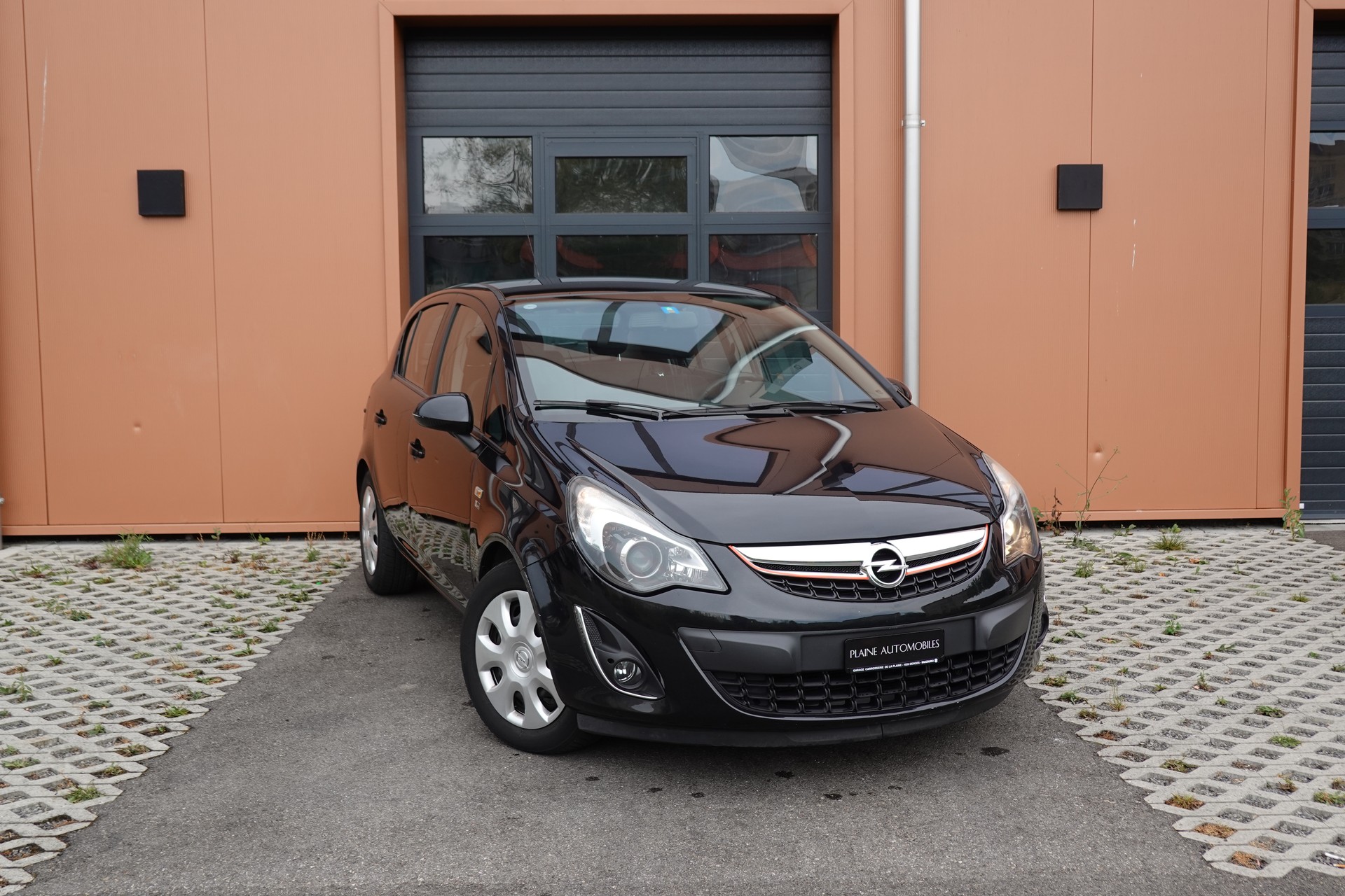 OPEL Corsa 1.4 TP -"*CH Vehicule * 8 Pneus * Sieges/Volant chauffants * Capteur stationnement * Tempomat *"-image-0